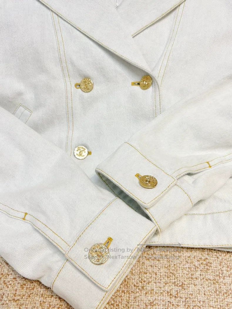 Chanel Chanel Navy collar double-breasted long-sleeved denim jack Size M / US 6-8 / IT 42-44 - 4 Thumbnail