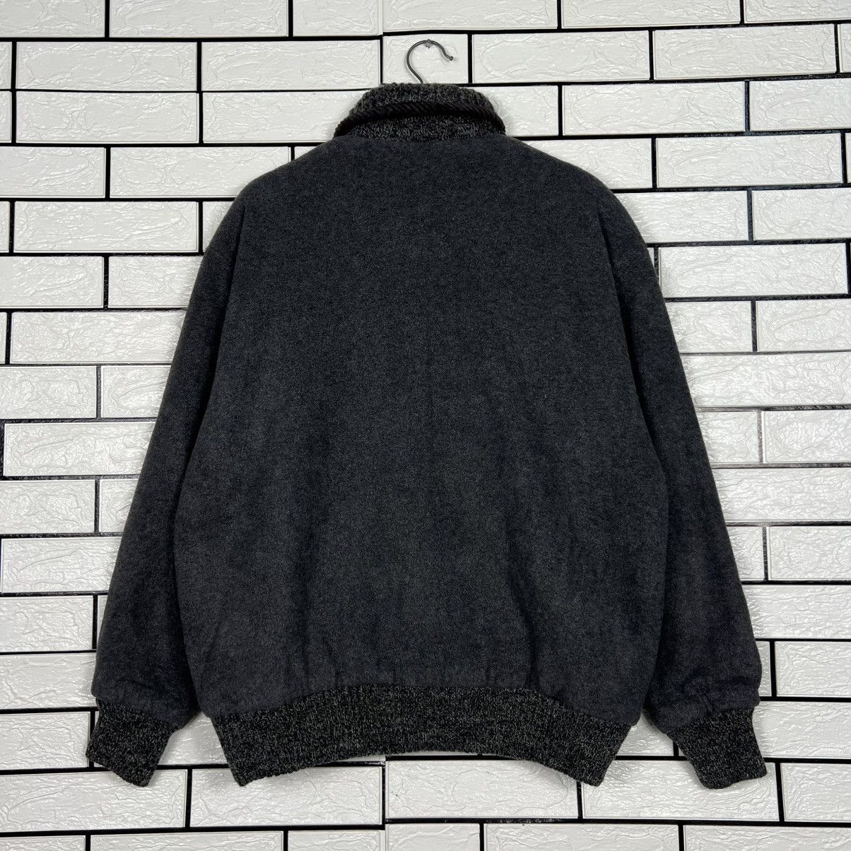 Other ARNALDO BASSINI Knitted Button Jacket #4037-C183 Size US L / EU 52-54 / 3 - 16 Thumbnail