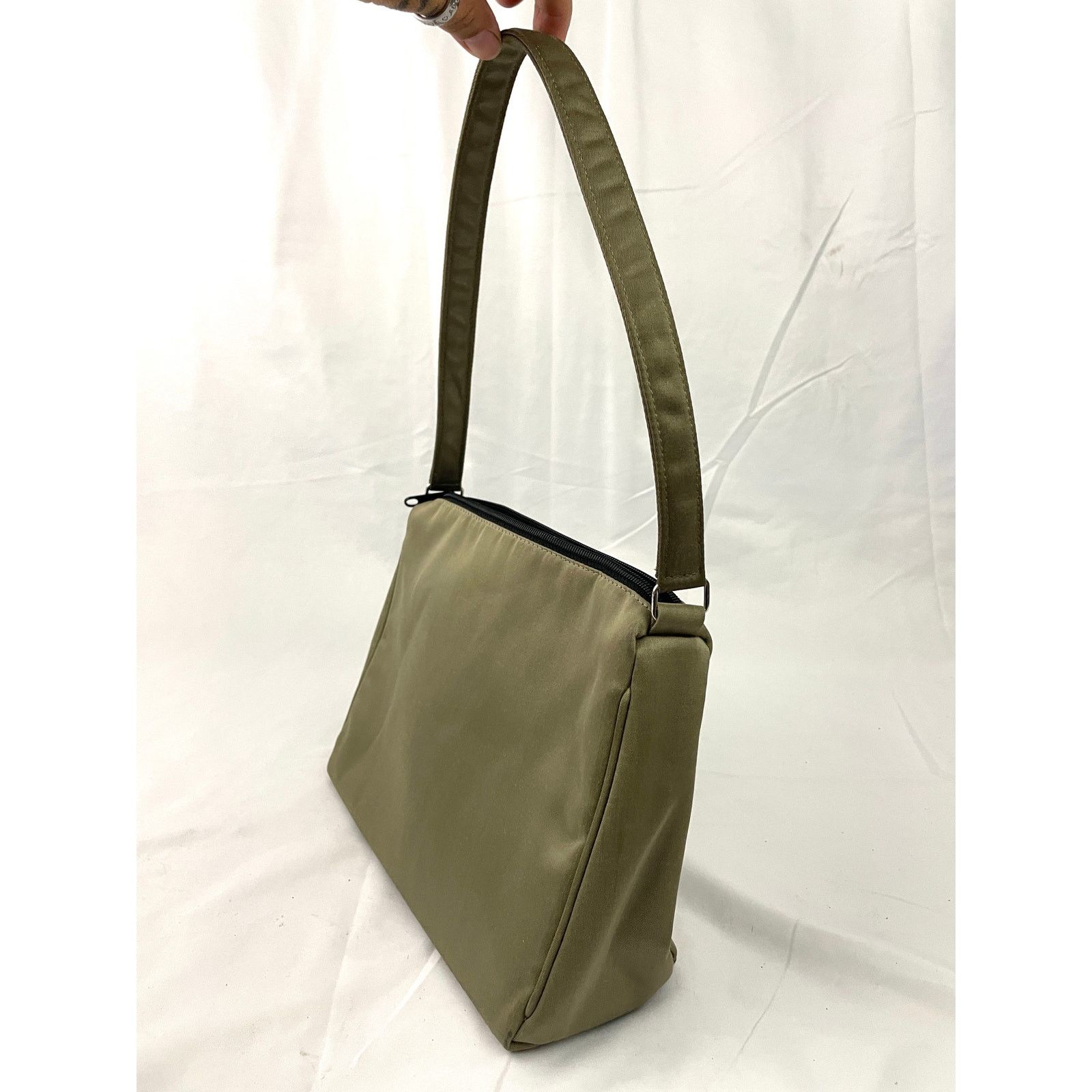 Kate Spade VTG Kate Spade New York Golden Satin Fabric Baguette Purse Size ONE SIZE - 10 Thumbnail
