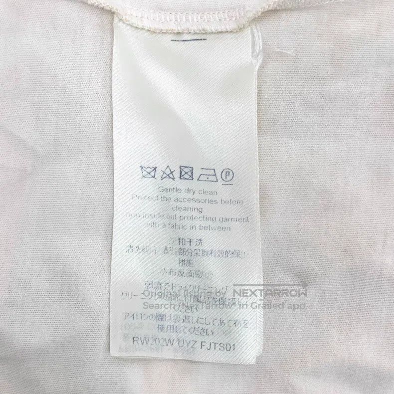 Louis Vuitton Louis Vuitton Gradient logo print cotton crew neck short s Size US L / EU 52-54 / 3 - 6 Thumbnail