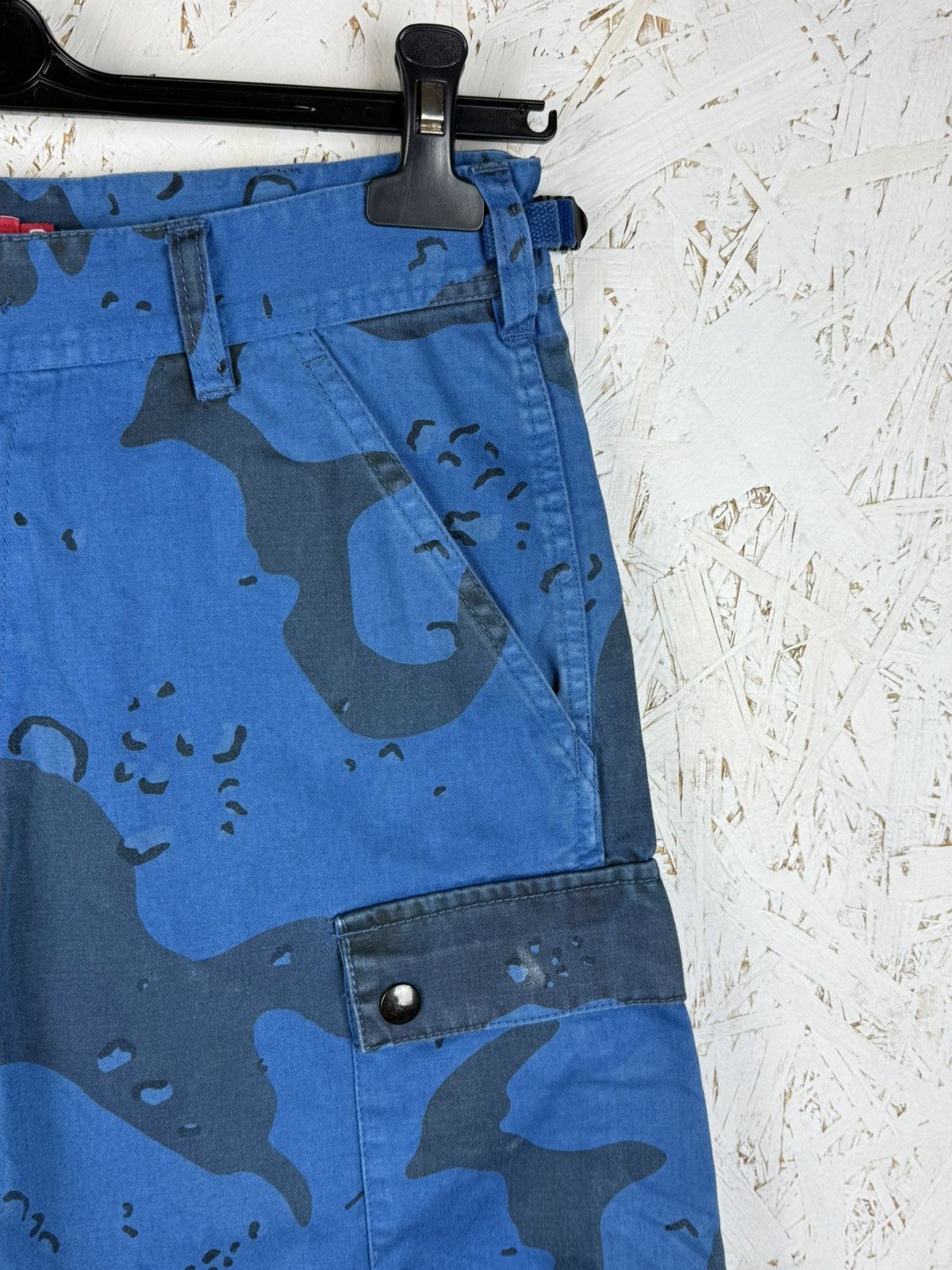 Supreme Supreme Overdyed Camo Cargo Shorts SS21 Blue Size 30 Size US 30 / EU 46 - 3 Thumbnail