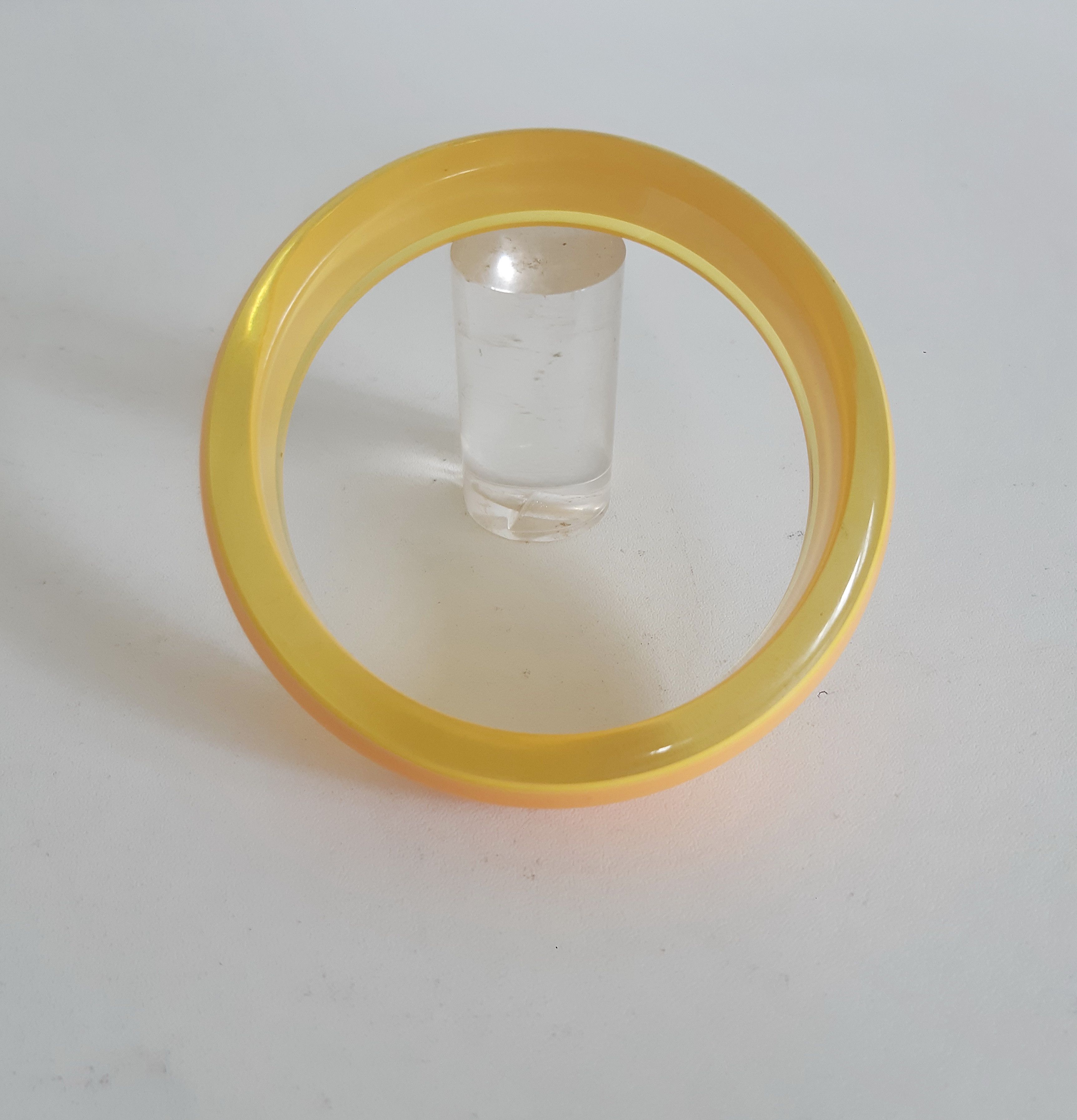 Other Vintage BAKELITE Bangl Bracelet Size ONE SIZE - 5 Thumbnail