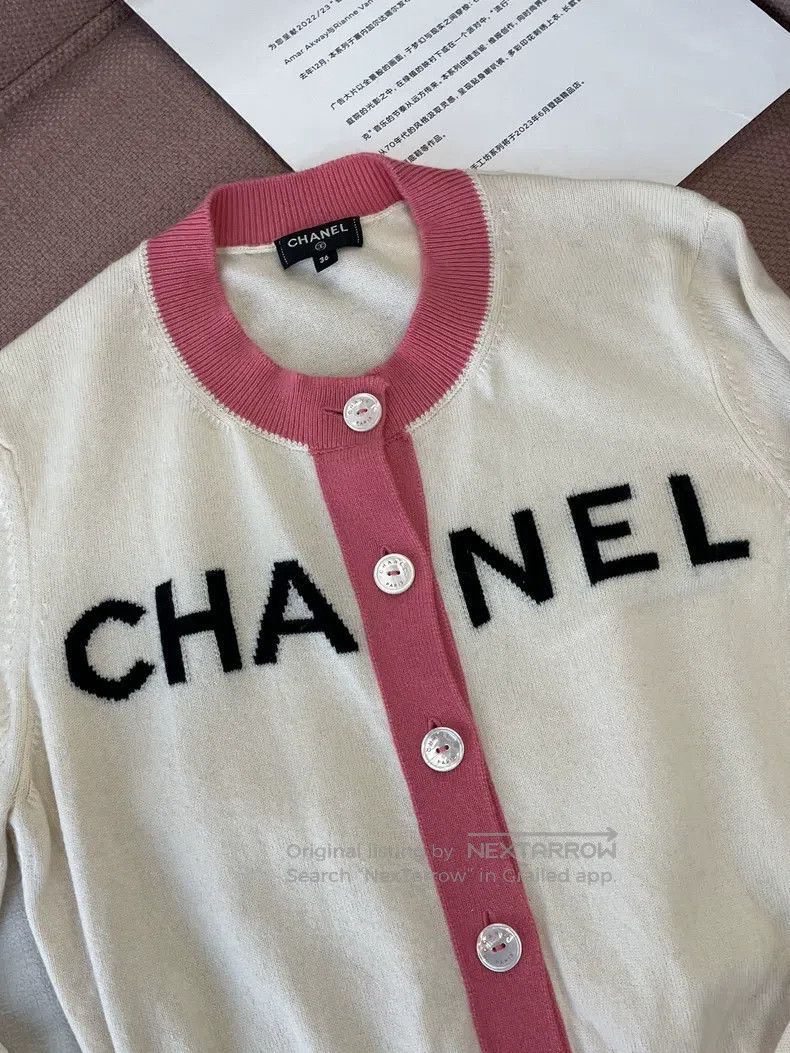 Chanel Chanel Pink and white beach series letter cashmere knitted Size XS / US 0-2 / IT 36-38 - 2 Thumbnail