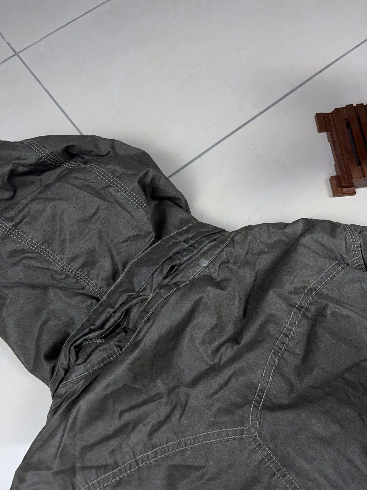 Levi's ➕ vintage y2k Levi’s fishtail cargo parka waxed coat jacket Size S / US 4 / IT 40 - 5 Thumbnail