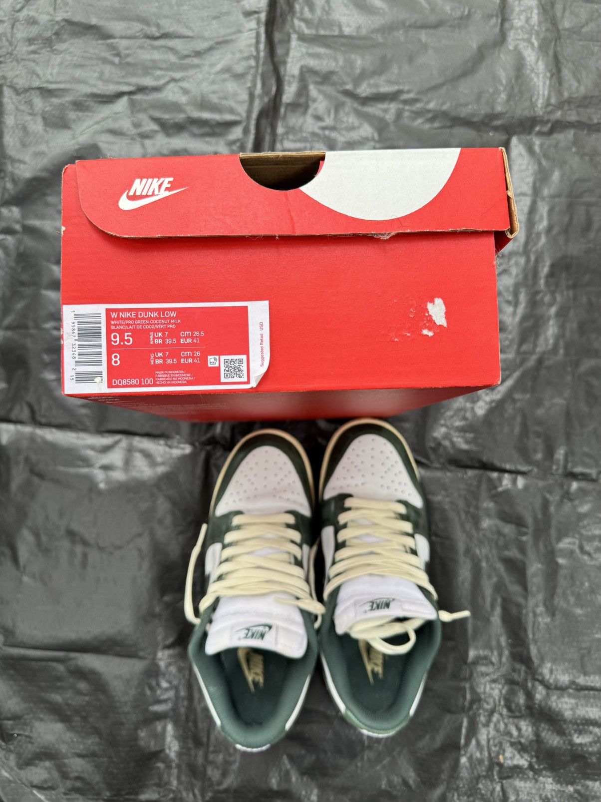 Nike Nike Dunk Low SE "Pine Green" Size US 8 / EU 41 - 7 Thumbnail