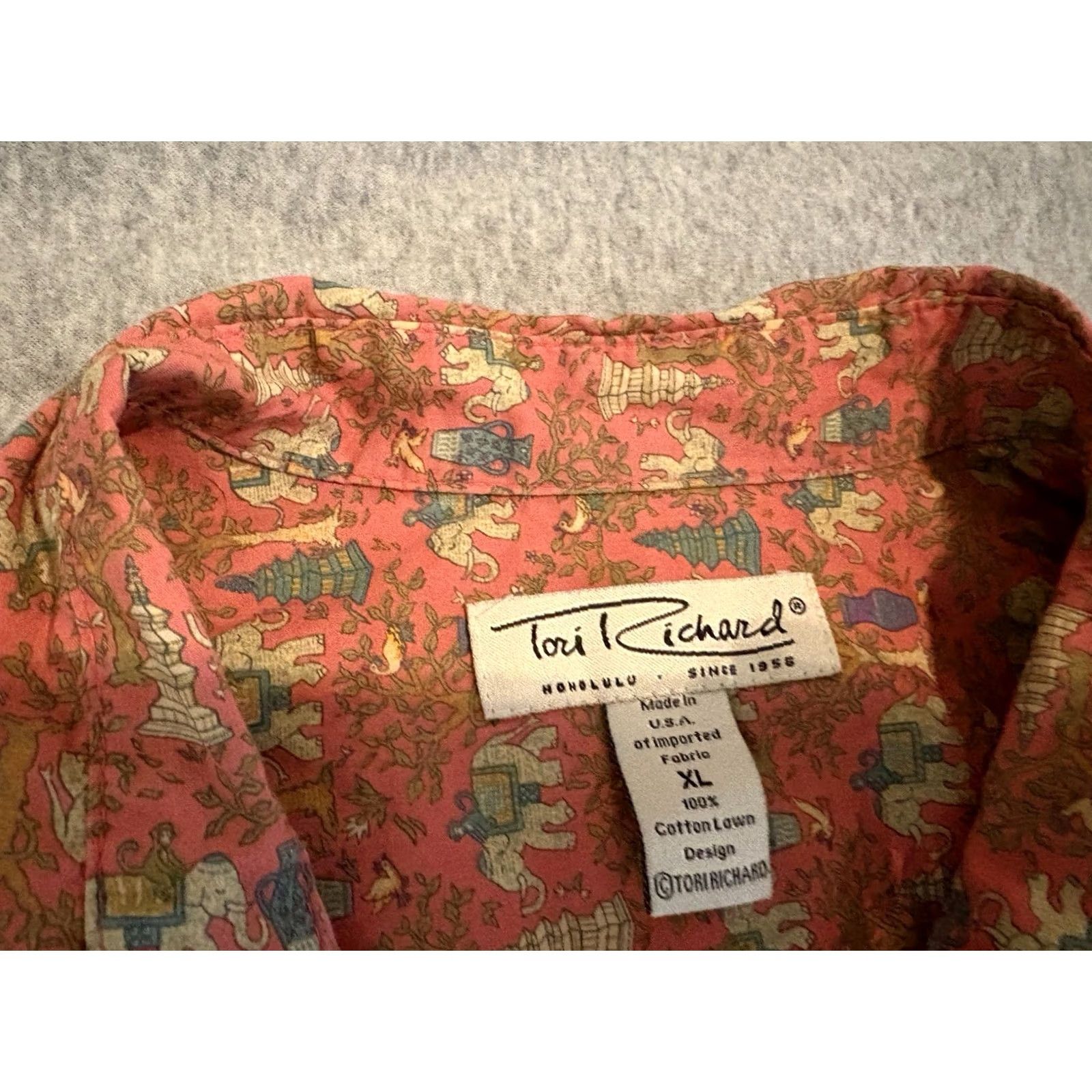 Tori Richard Tori Richard Button-Up Shirt Elephant Monkey Print Cotton Lawn Mens XL Multicolor Small Details: Short Sleeve, Button Closure, Regular Size Size US XL / EU 56 / 4 - 2 Thumbnail