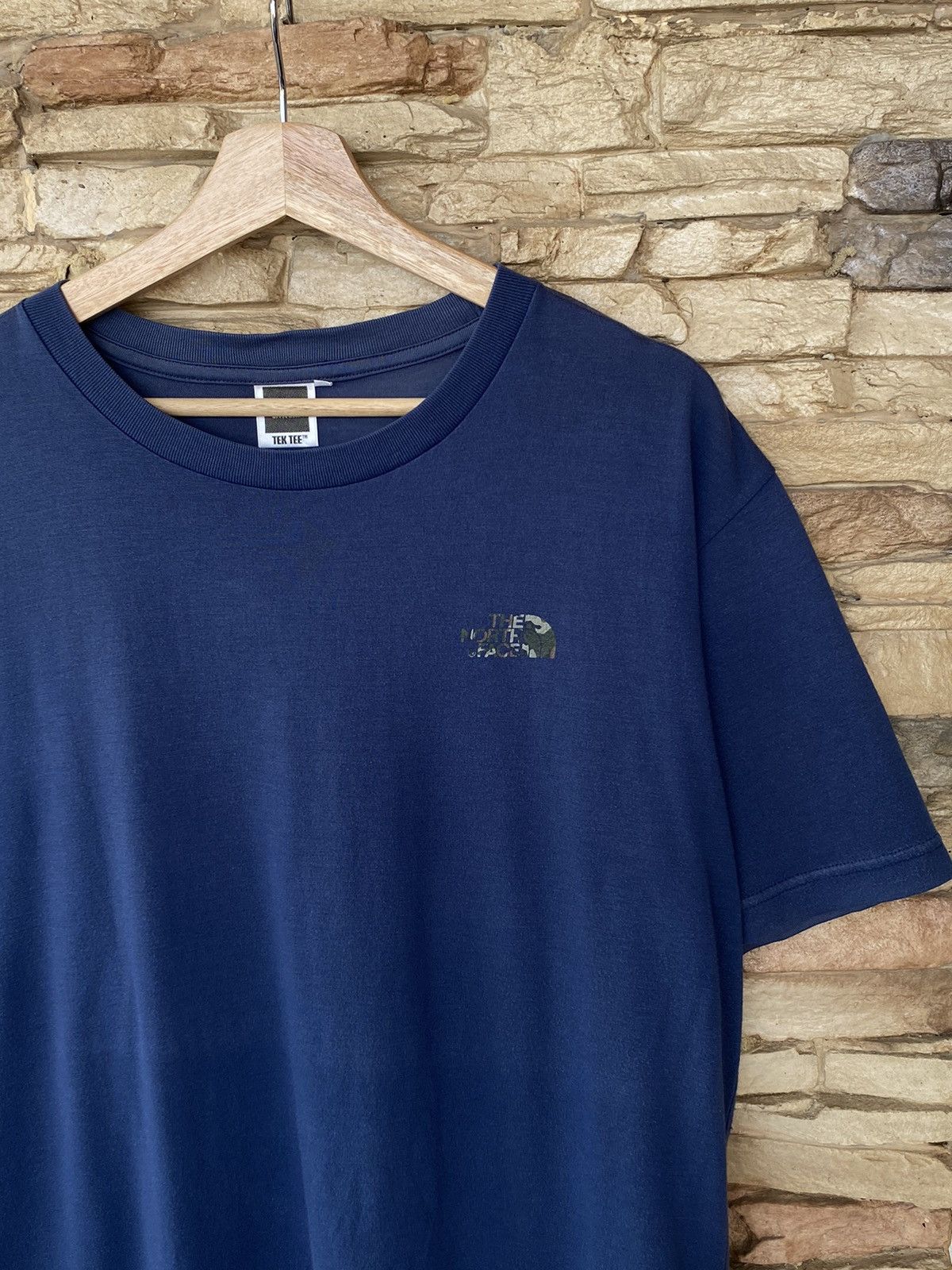 The North Face × Vintage The North Face Camo Logo Tees Size US XL / EU 56 / 4 - 6 Thumbnail