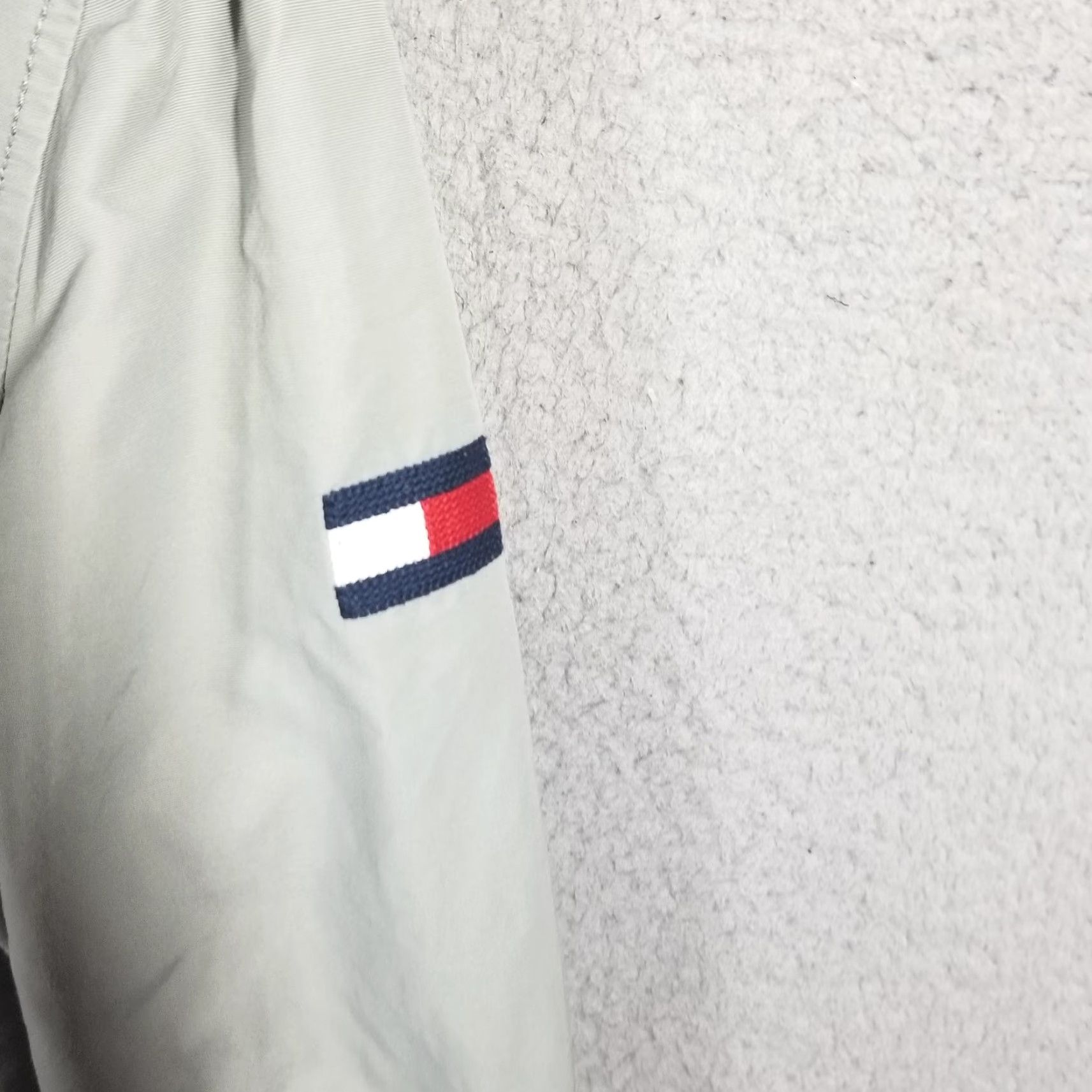 Tommy Hilfiger Tommy Hilfiger Jacket Mens Medium Gray Hooded Cotton Blend Parka Gingham Lined Size US M / EU 48-50 / 2 - 5 Thumbnail