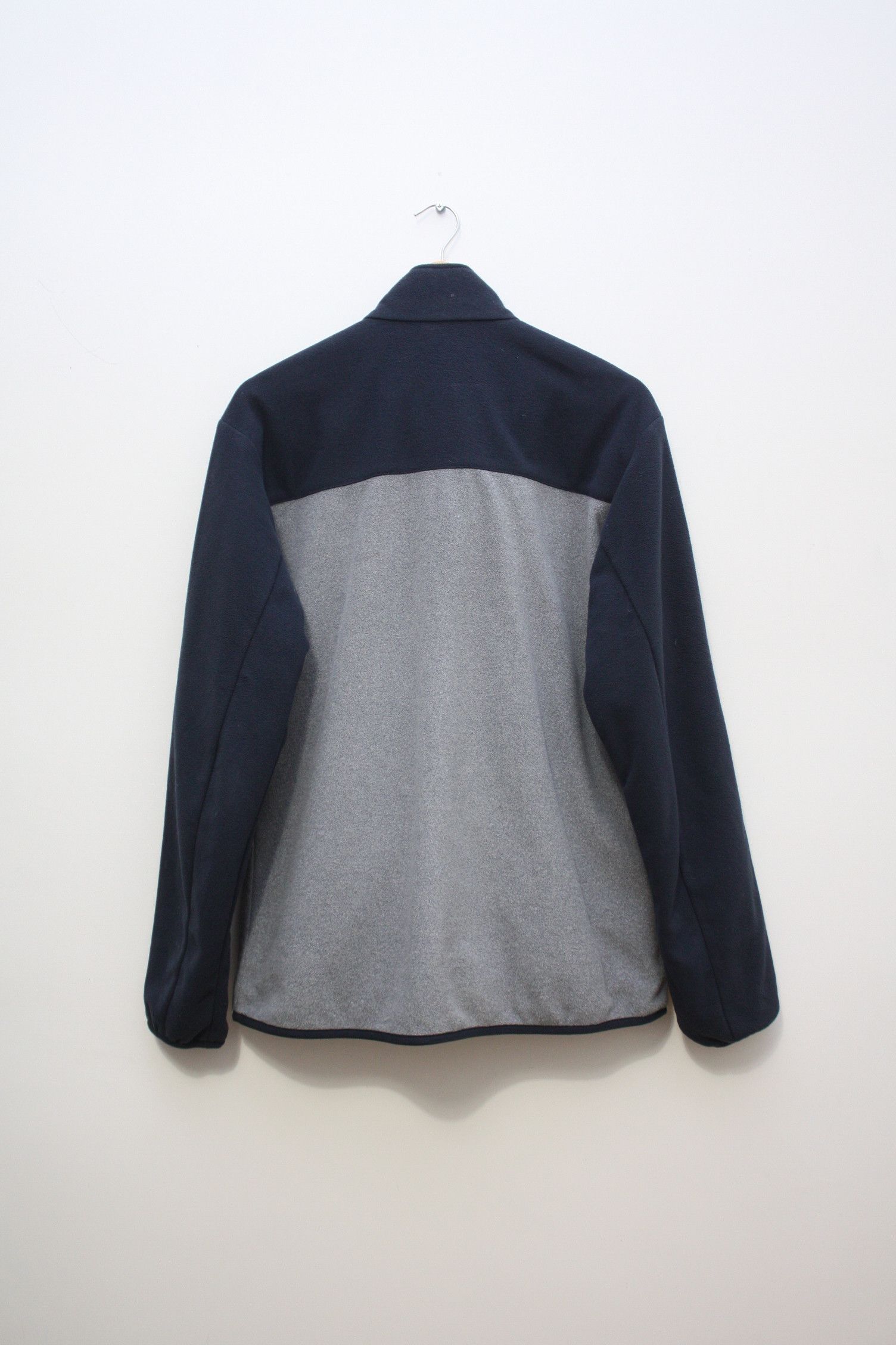 Montbell Montbell Reversible Fleece Nylon Navy Grey Jacket Men's Size US L / EU 52-54 / 3 - 3 Thumbnail