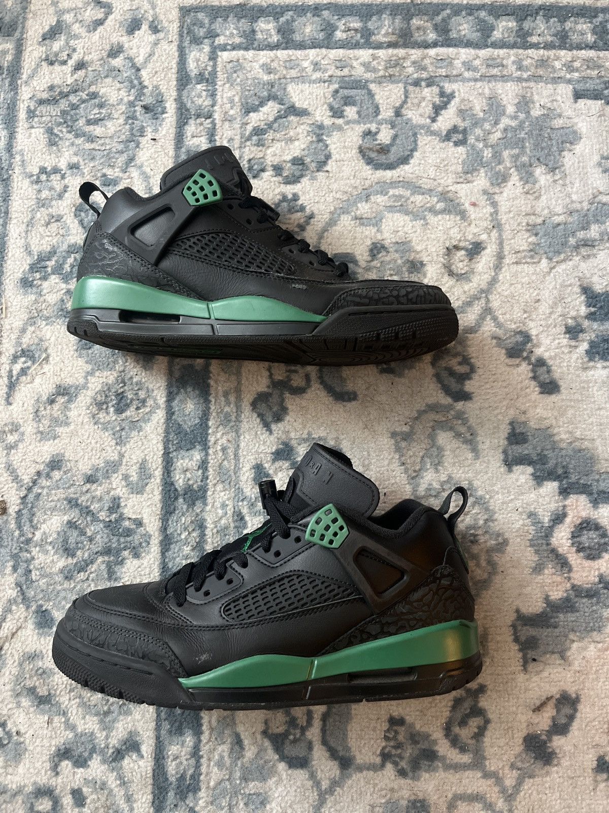 Jordan Brand JORDAN SPIZIKE LOW - MENS Size US 8.5 / EU 41-42 - 1 Thumbnail