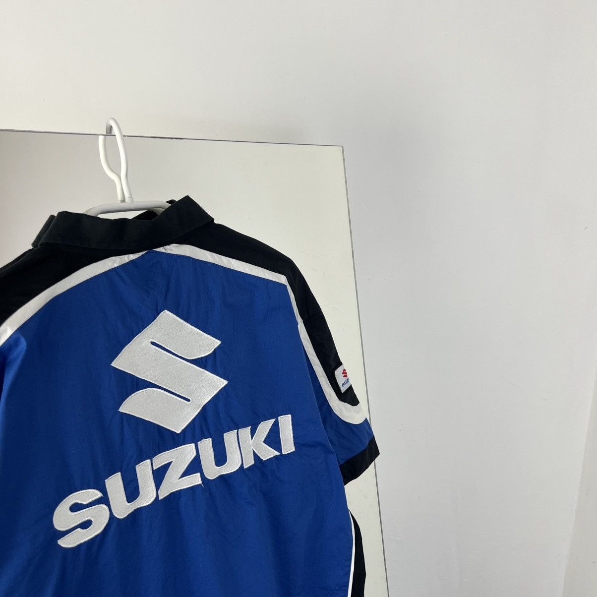 Vintage Vintage Y2K Suzuki Racing Big Logo Button Up Shirt Size US L / EU 52-54 / 3 - 3 Thumbnail