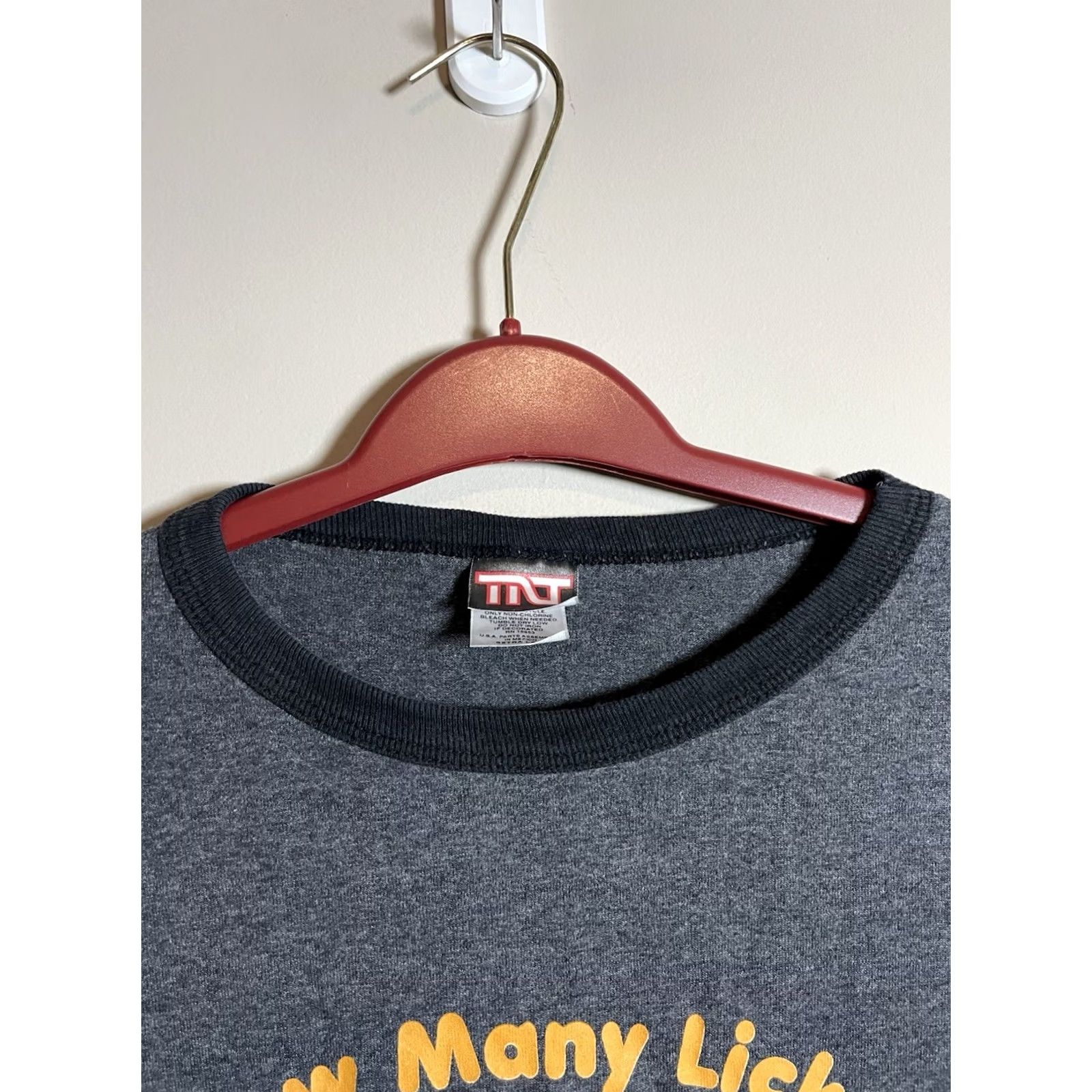 Vintage VINTAGE Y2K How Many Licks Tootsie Pop Candy Ringer Size XL Owl T Shirt Socks? Size US XL / EU 56 / 4 - 5 Thumbnail