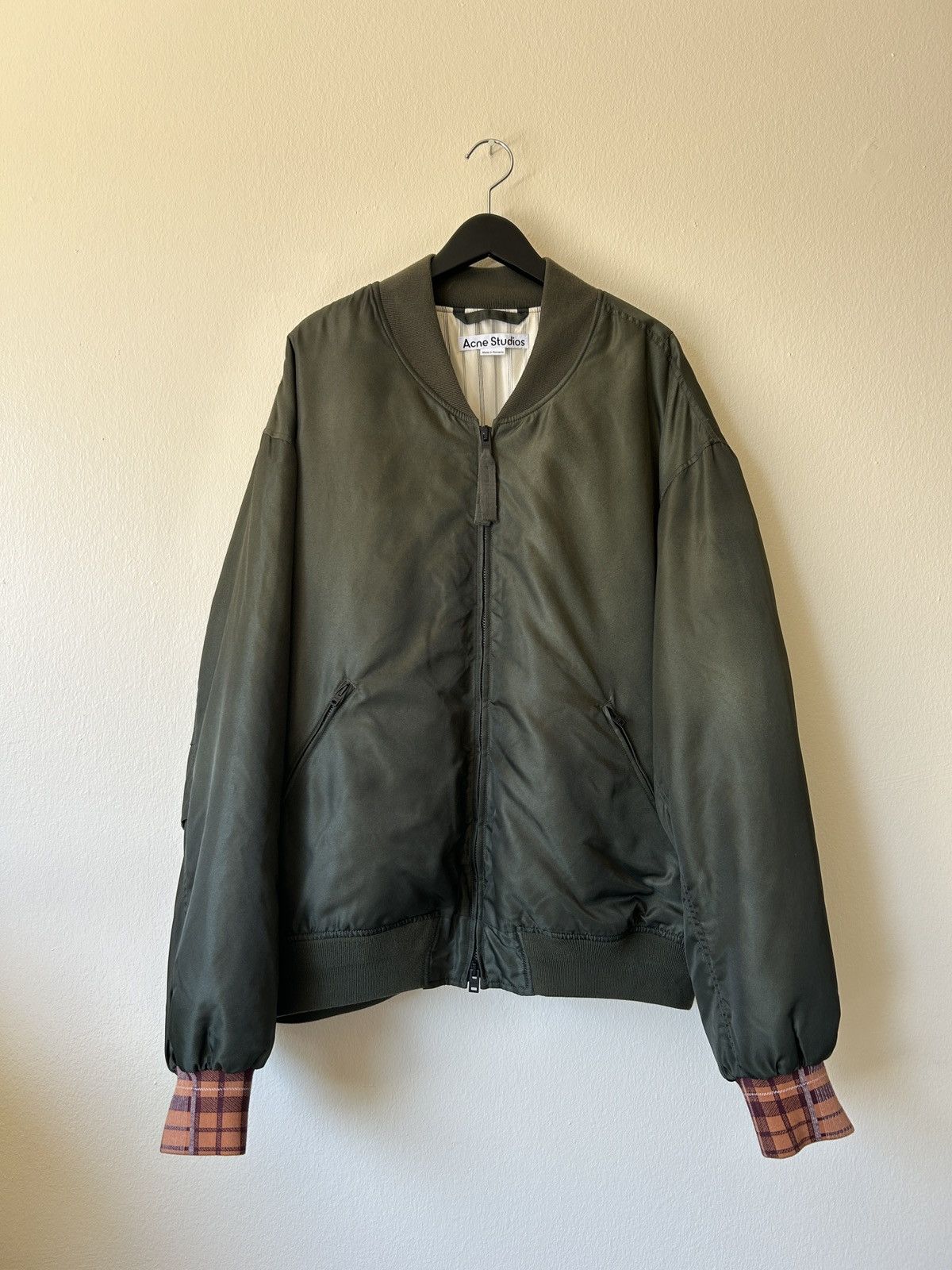 Acne Studios Acne Studios Satin Bomber Jacket Size US L / EU 52-54 / 3 - 1 Thumbnail
