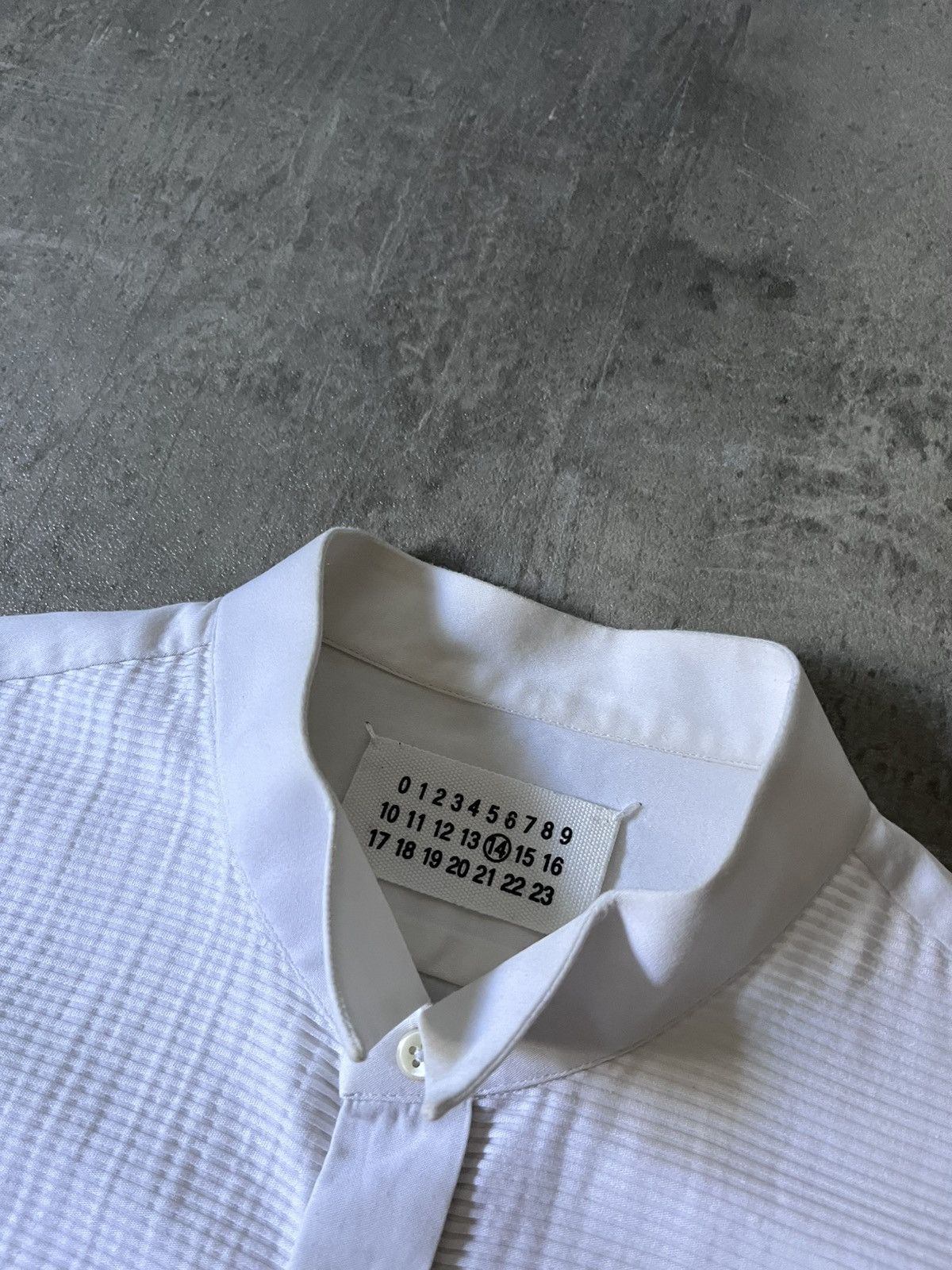 Maison Margiela Maison Margiela Replica Smoking Shirt Italy white rare Size US M / EU 48-50 / 2 - 7 Thumbnail