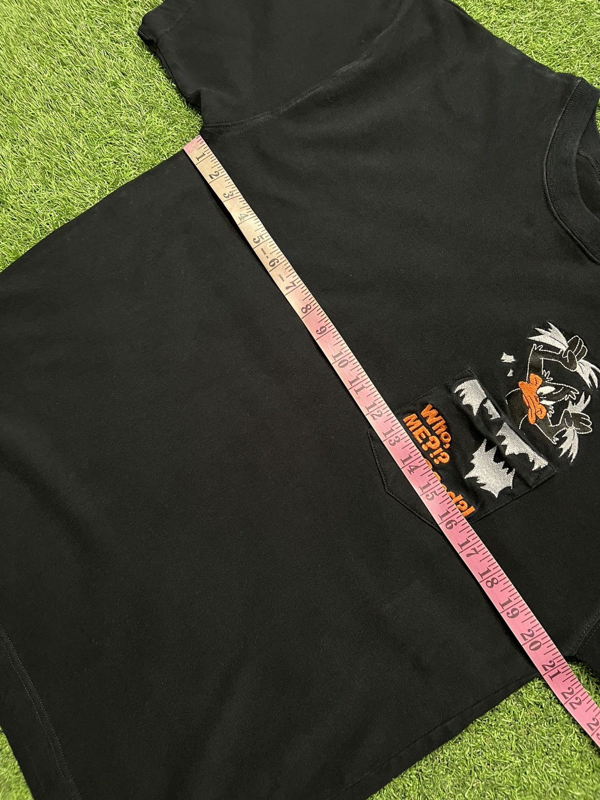 Cartoon Network VINTAGE DAFFY DUCK POCKET TSHIRT Size US L / EU 52-54 / 3 - 5 Thumbnail