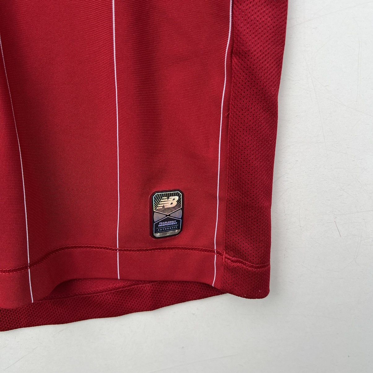 New Balance Liverpool FC New Balance 2019/2010 Home Soccer Jersey Size US M / EU 48-50 / 2 - 5 Thumbnail