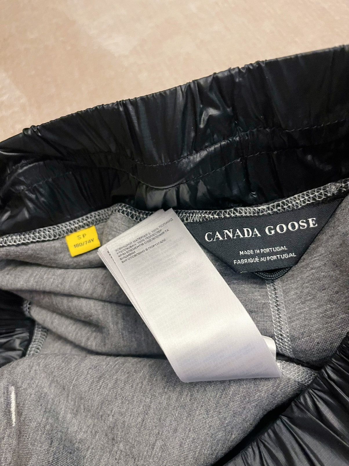 Canada Goose Canada Goose, Luxury Wool Casual Pants Size US 31 - 8 Thumbnail