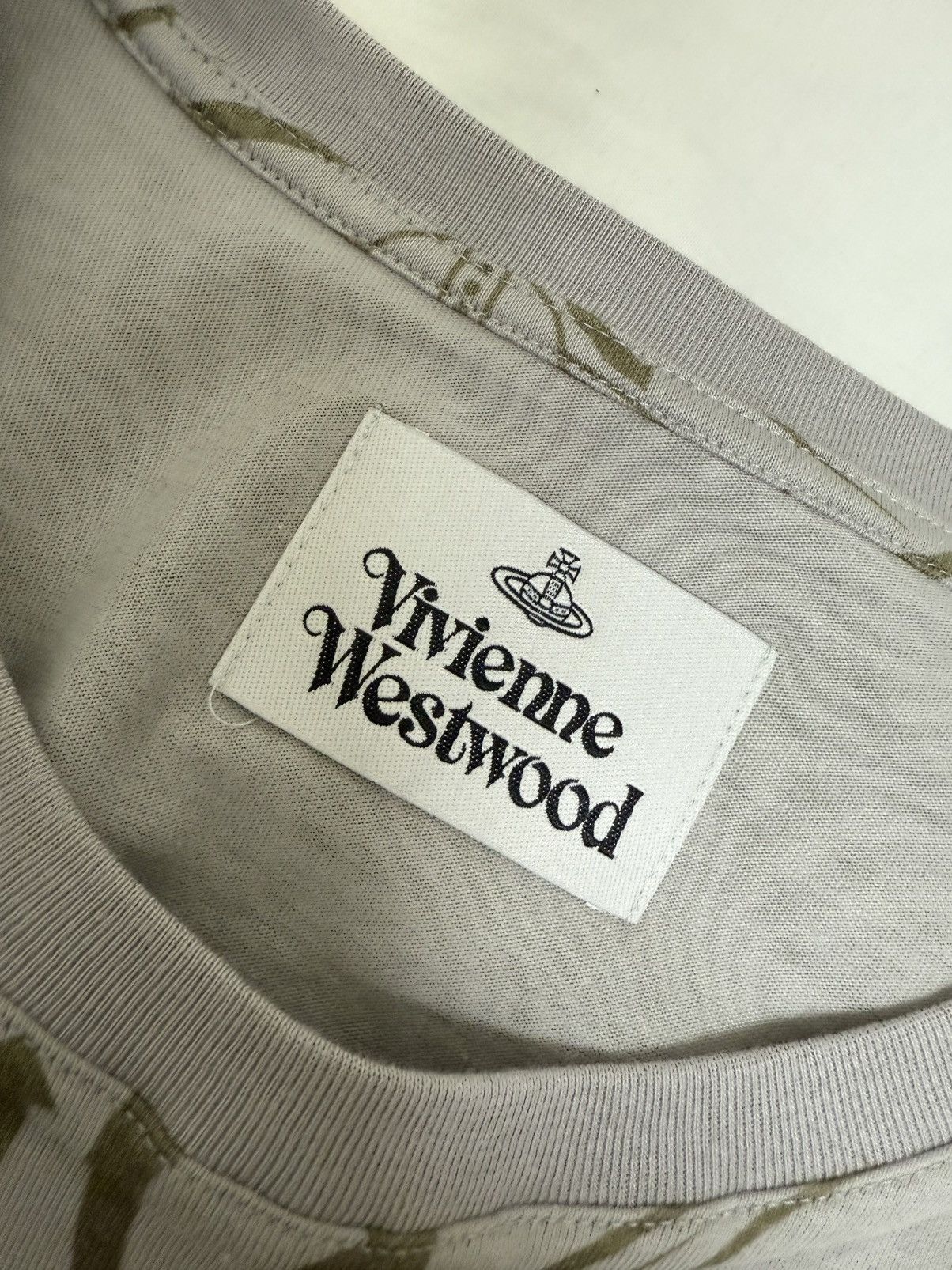 Vivienne Westwood Vivienne Westwood graphic-print oversize T-shirt Size US S / EU 44-46 / 1 - 5 Thumbnail