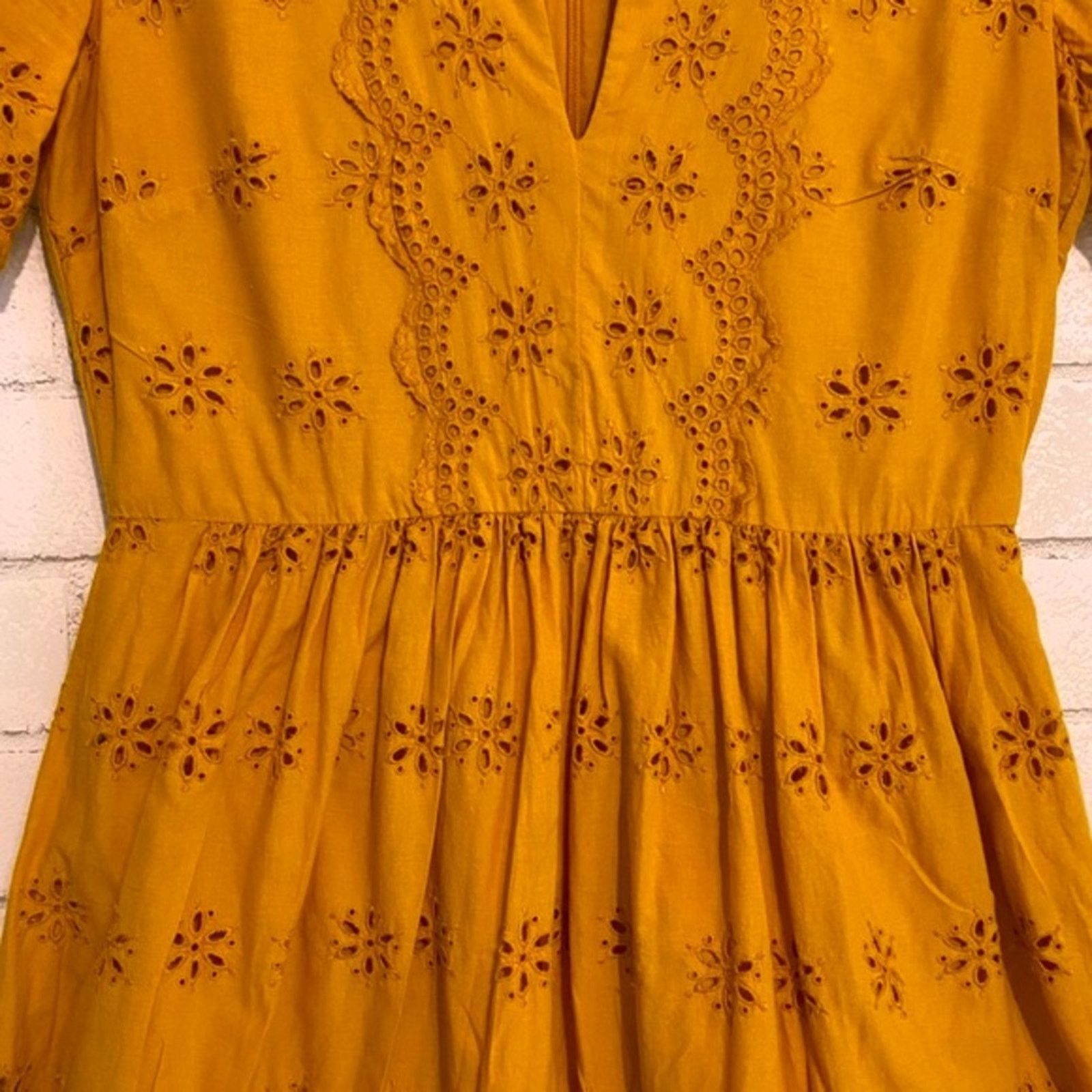 Madewell Madewell $150 2023 Scalloped Eyelet Midi Dress sz 0 Sold Out Size XS / US 0-2 / IT 36-38 - 8 Thumbnail