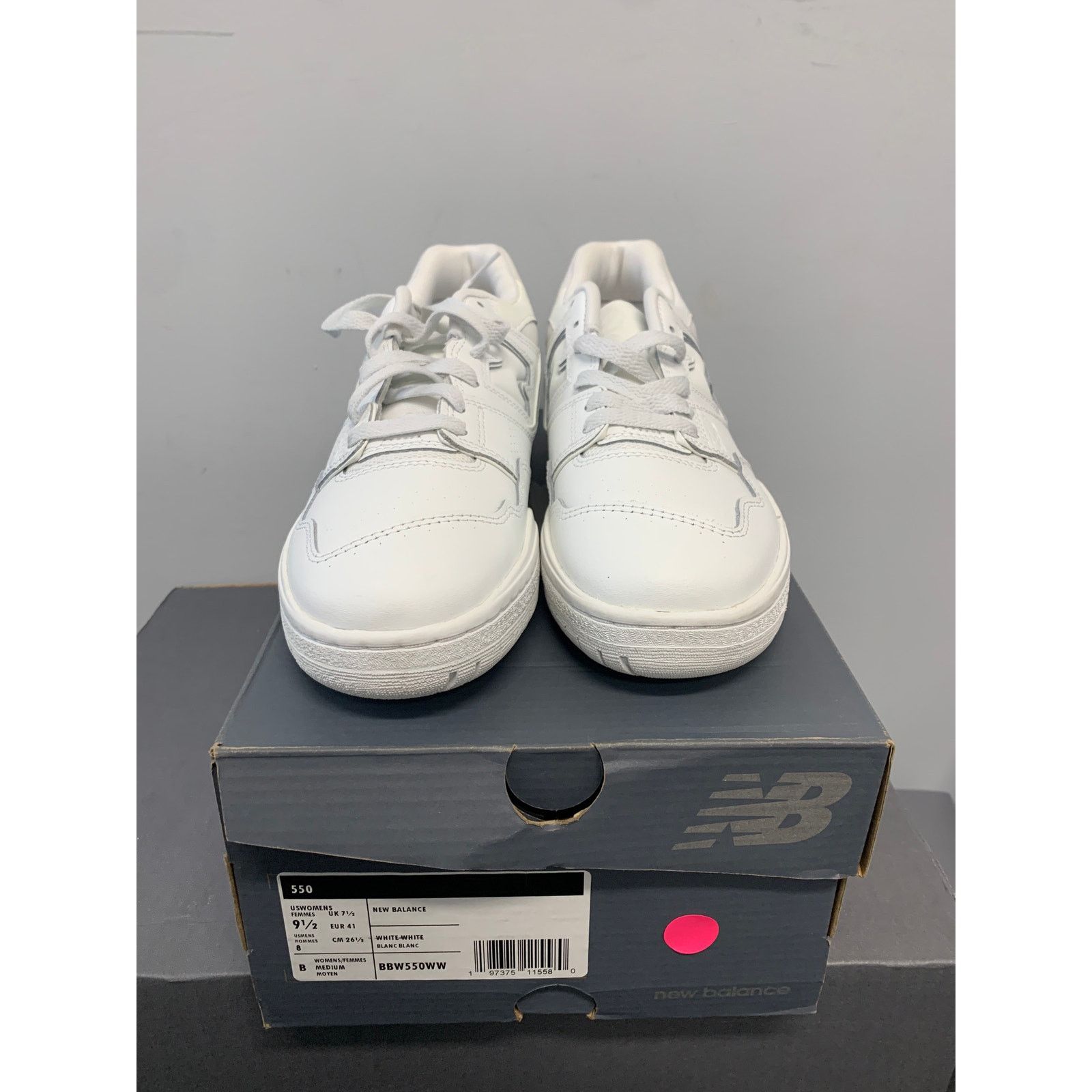 New Balance New Balance 550 Triple White Women's 9.5 Men's 8 SHIPS NOW Size US 9.5 / IT 39.5 - 2 Thumbnail