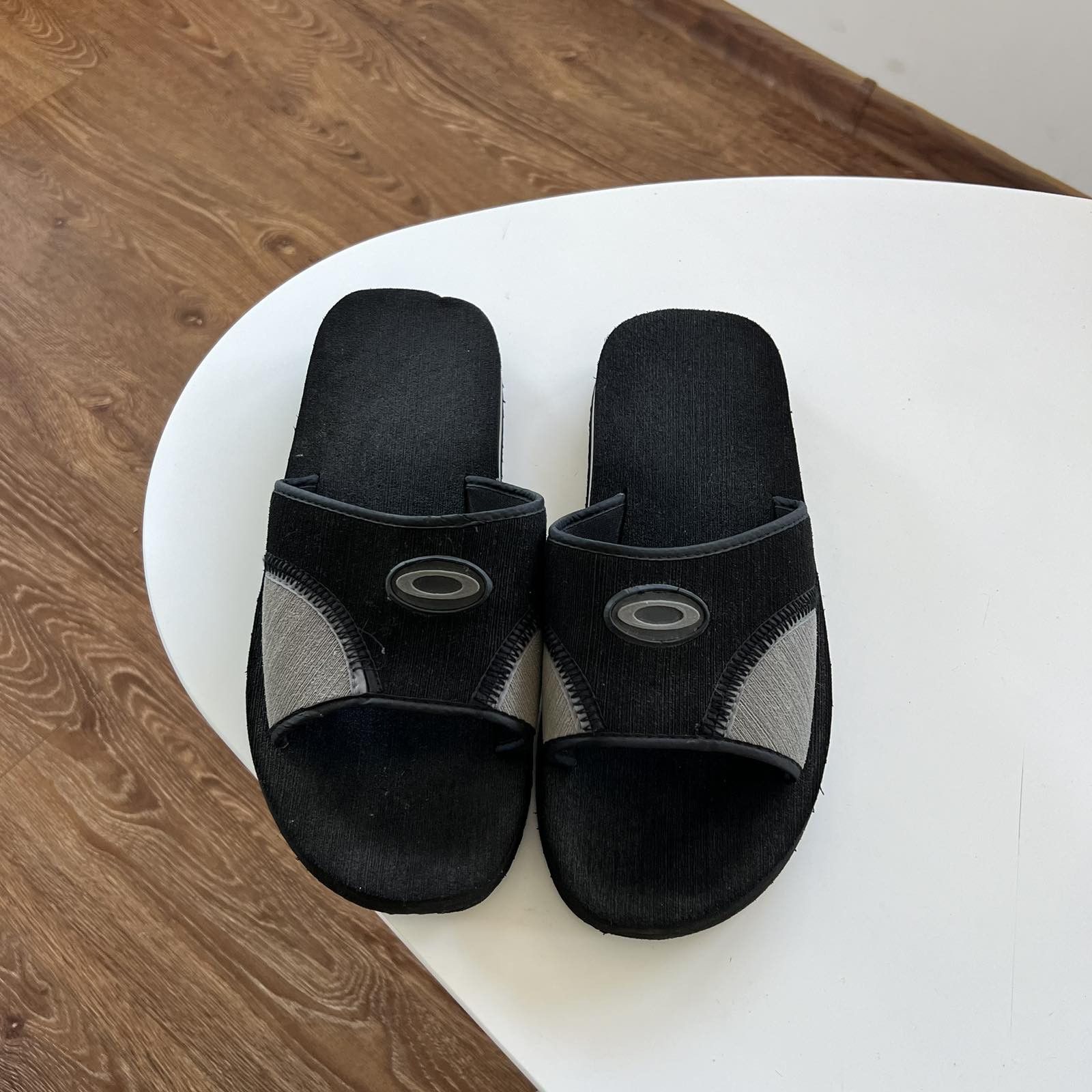 Oakley Oakley Vintage Flip Flops / Slippers 90s Sz 41 Size US 8 / EU 41 - 2 Thumbnail