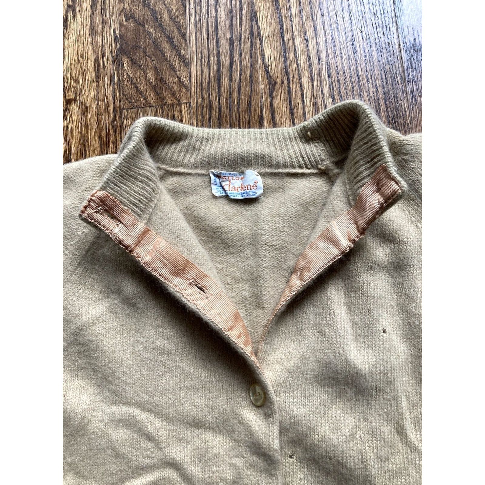 Vintage VINTAGE Angelon by Darlene Cardigan Sweater Angora Lambswool Beige Yellow M Regular 3/4 Sleeve Button Casual Spring Womens Size M / US 6-8 / IT 42-44 - 5 Thumbnail
