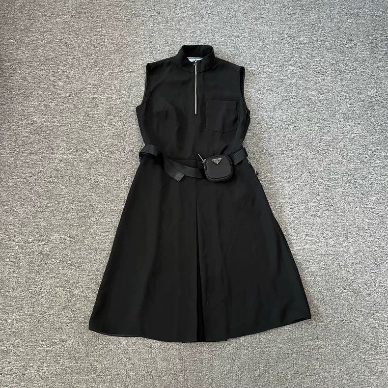 Prada Prada Triangle small bag black sleeveless dress 2502-Nextar Size XS / US 0-2 / IT 36-38 - 1 Thumbnail