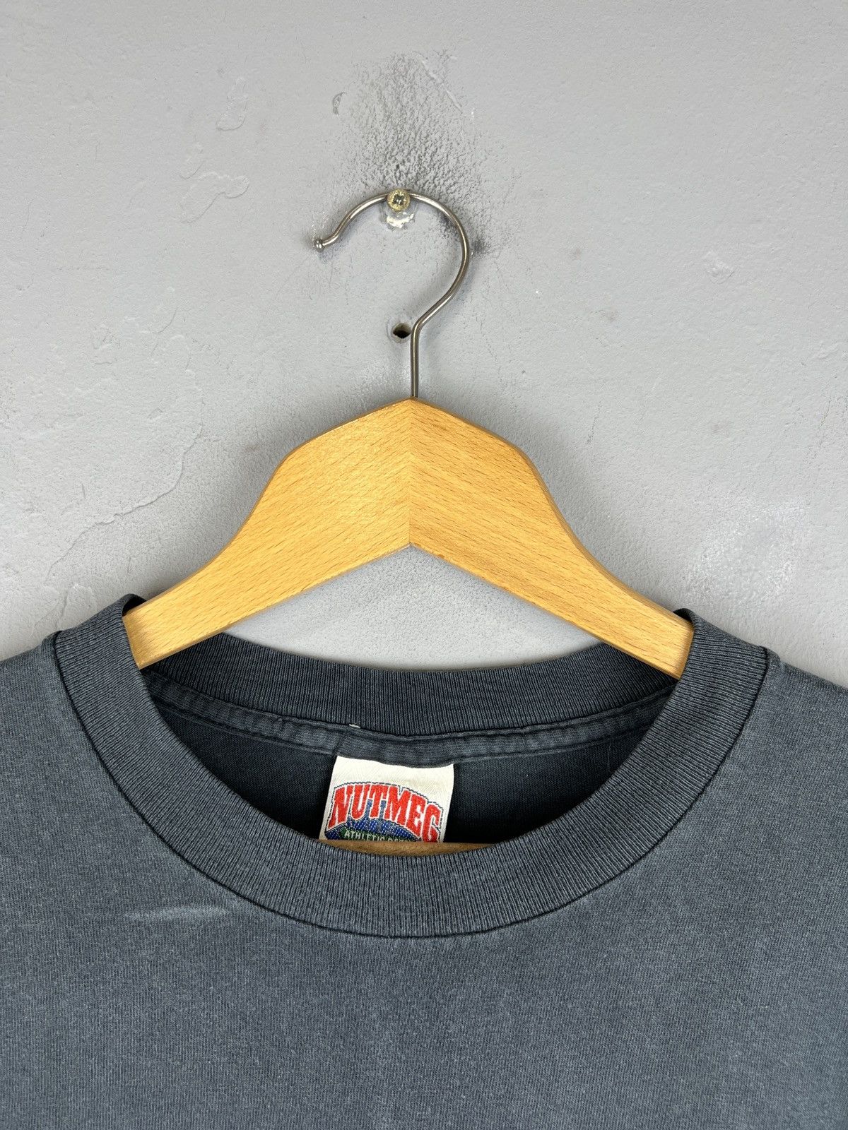 NFL Vintage 90s San Francisco 49ers Nutmeg Single stitch Tshirt Size US M / EU 48-50 / 2 - 2 Thumbnail