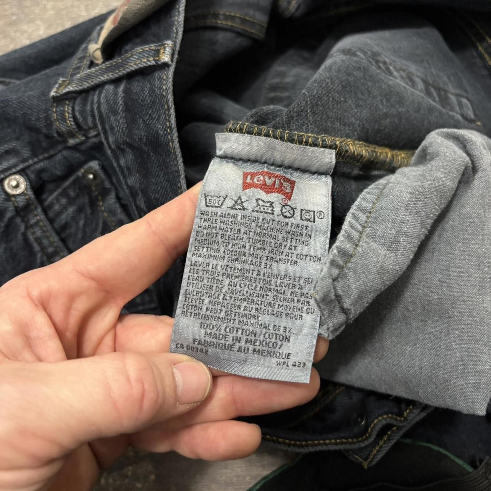Levi's vintage made in Mexico Levi’s 501 jeans 00s 34x32 Size US 34 / EU 50 - 8 Thumbnail
