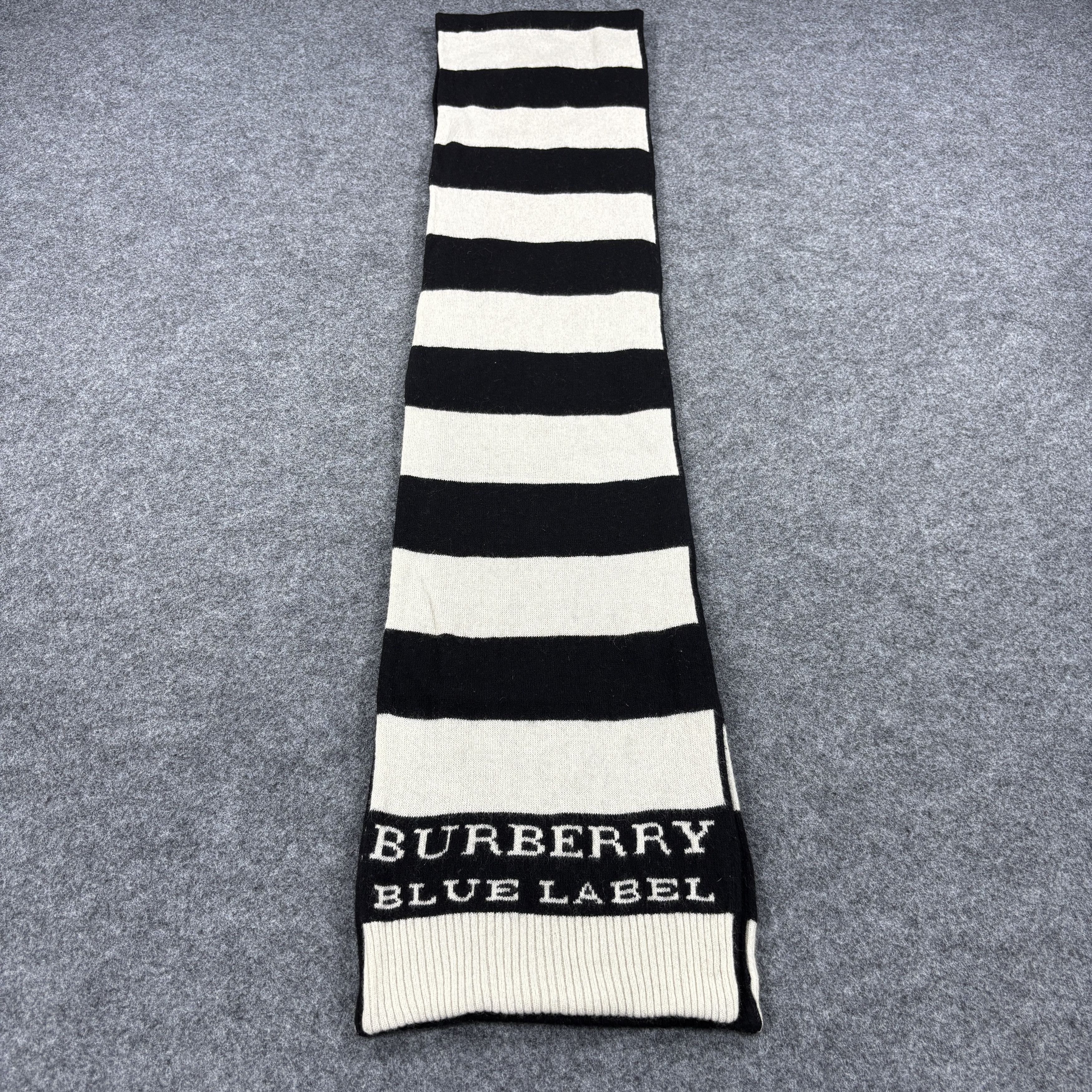 Burberry × Vintage GF10715 Burberry Scarf Neck Wear Muffler Nova Check Size ONE SIZE - 4 Thumbnail