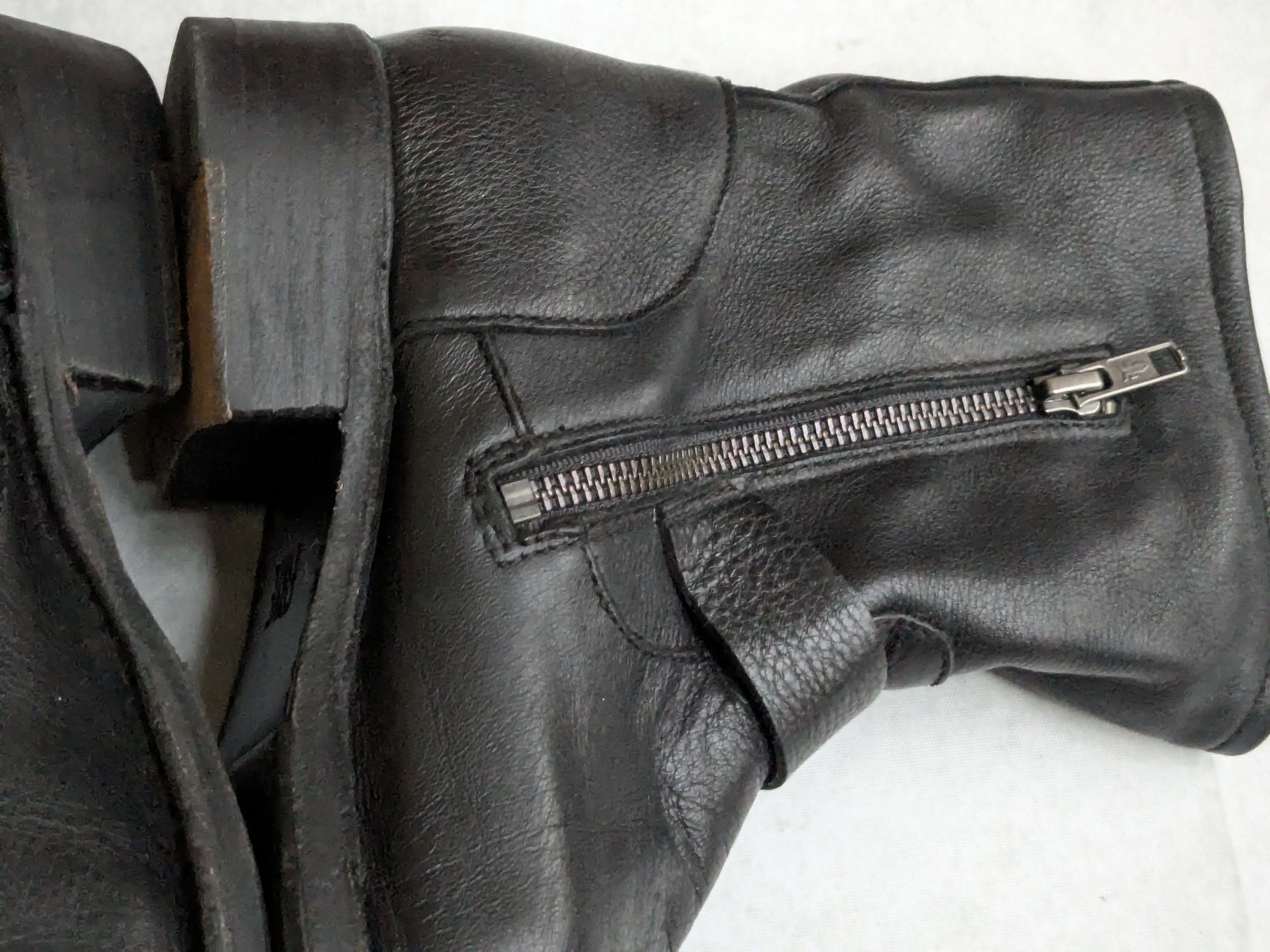 Frye Frye Engineer Boots Black Leather 7 Leather Buckle Size US 7 / EU 40 - 10 Thumbnail