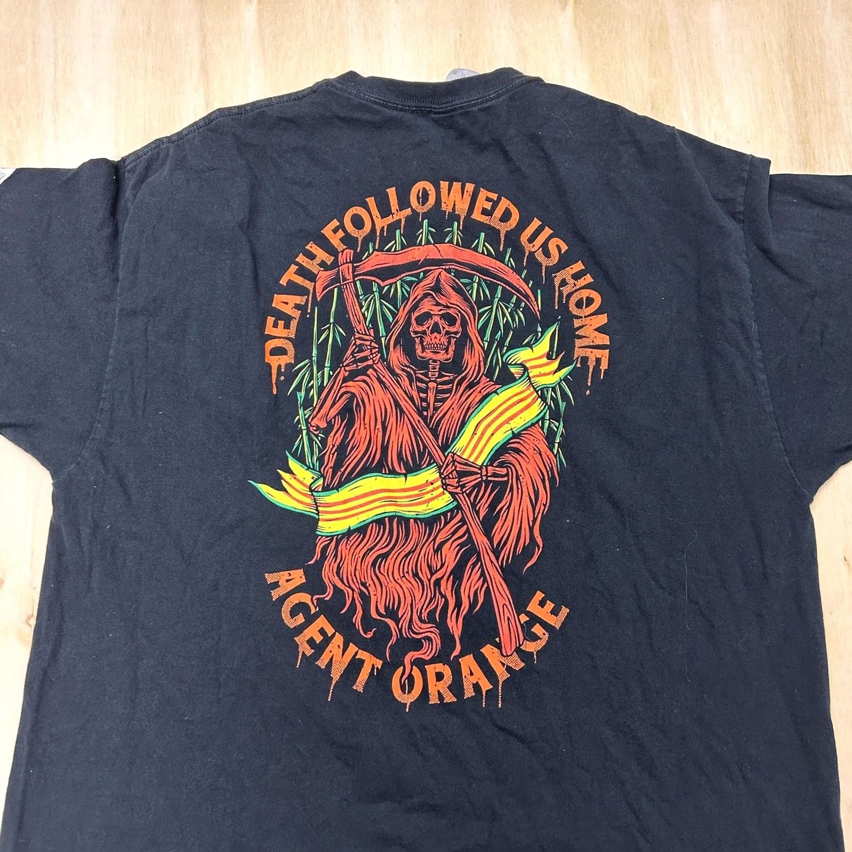 Gildan Agent Orange Shirt Mens XL Black Death Followed Grim Reaper Gildan Tee T-Shirt Size US XL / EU 56 / 4 - 2 Thumbnail