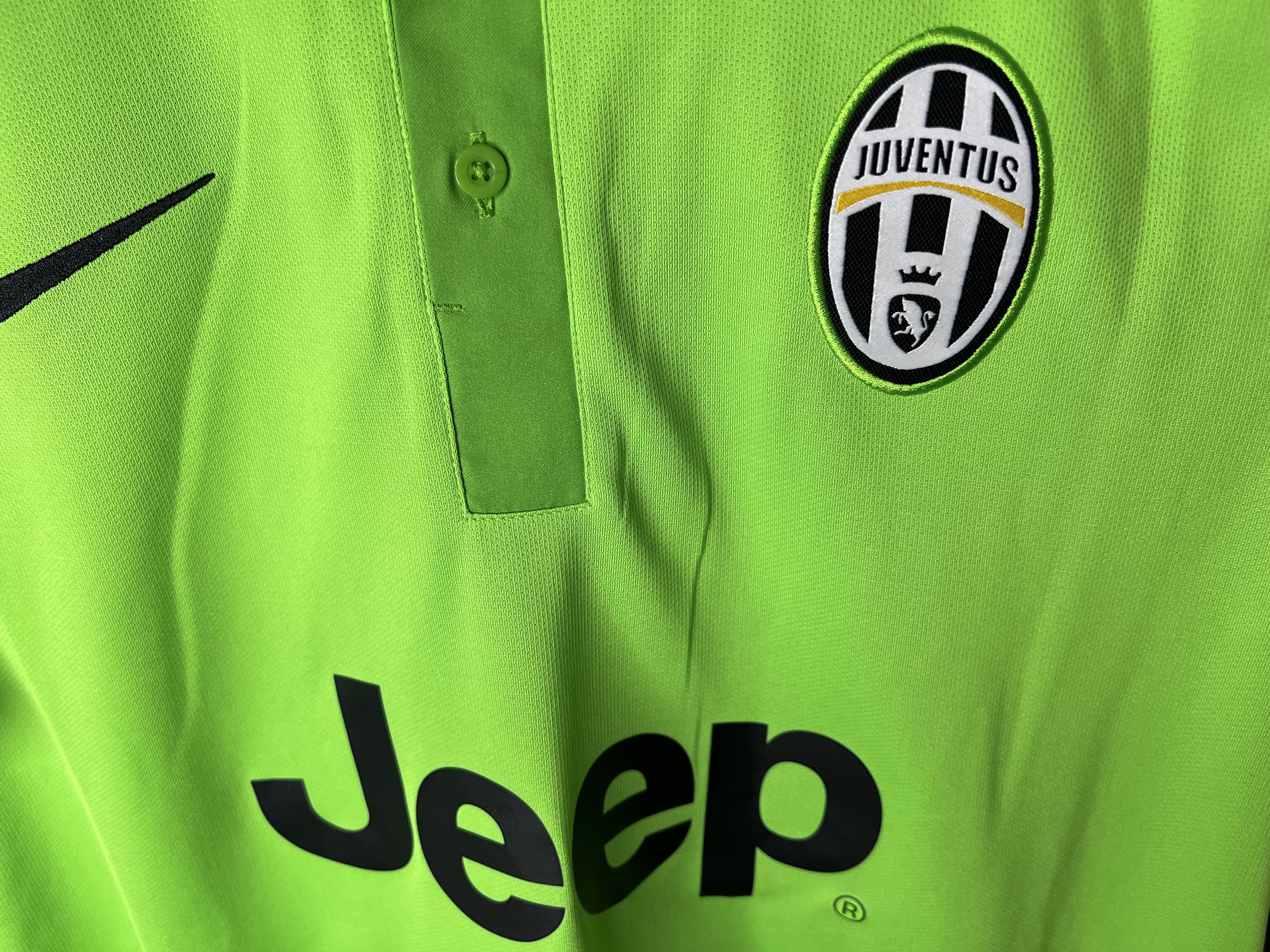 Nike LICHTSTEINER #26 JUVENTUS 2014 THIRD FOOTBALL SHIRT SOCCER Size US M / EU 48-50 / 2 - 6 Thumbnail