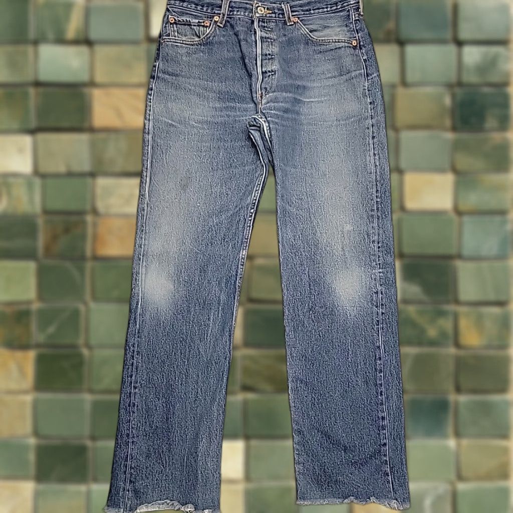 VINTAGE Levis Jeans Mens 36x38 501 Blue Denim Button Fly Batwing 90s Y2K Jeans Mens Blue 501 Batwing 90s Y2K