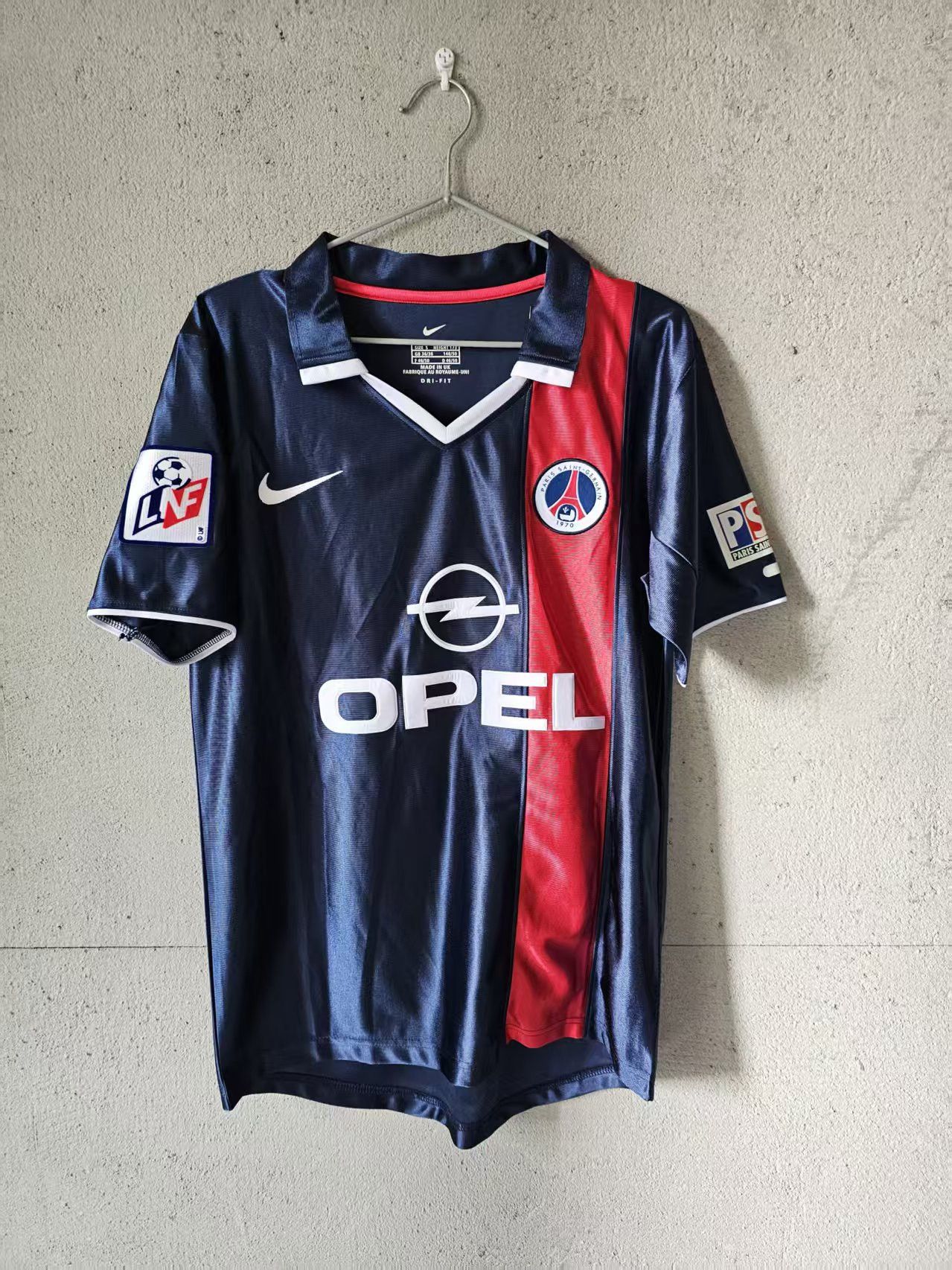 Other PSG 21 Ronaldinho Jersey Size US S / EU 44-46 / 1 - 1 Thumbnail