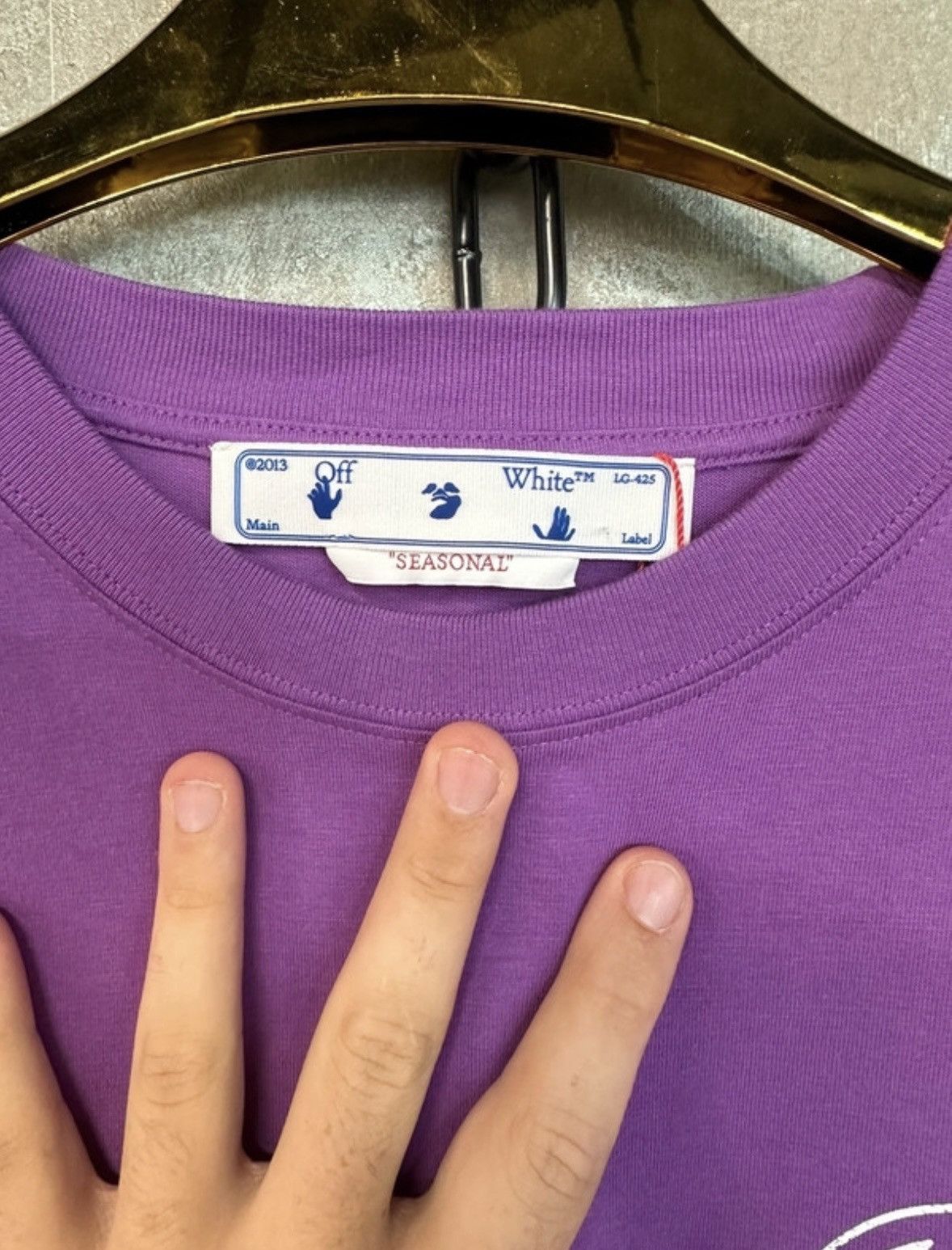 Off-White Purple/White Off-White Hands Tee (M) Size US M / EU 48-50 / 2 - 7 Thumbnail