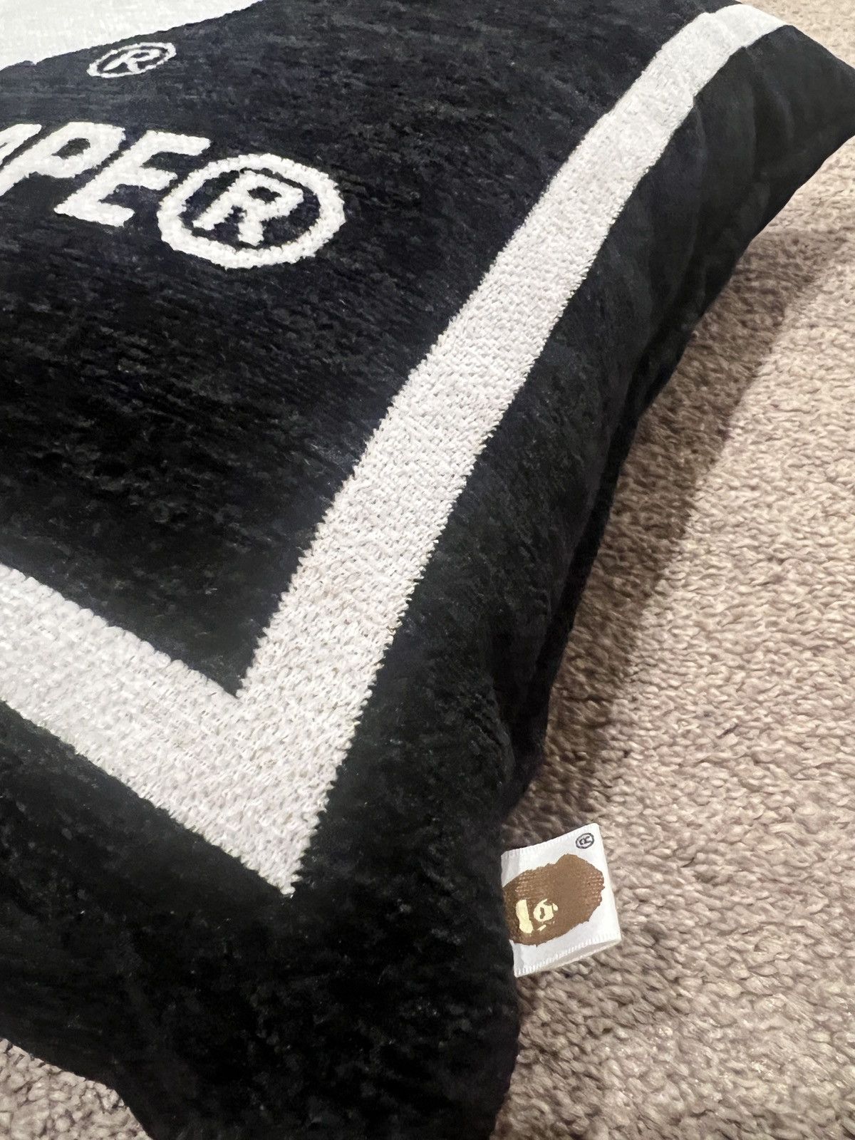 Bape Brand new A bathing ape Bape square cushion Size ONE SIZE - 7 Thumbnail