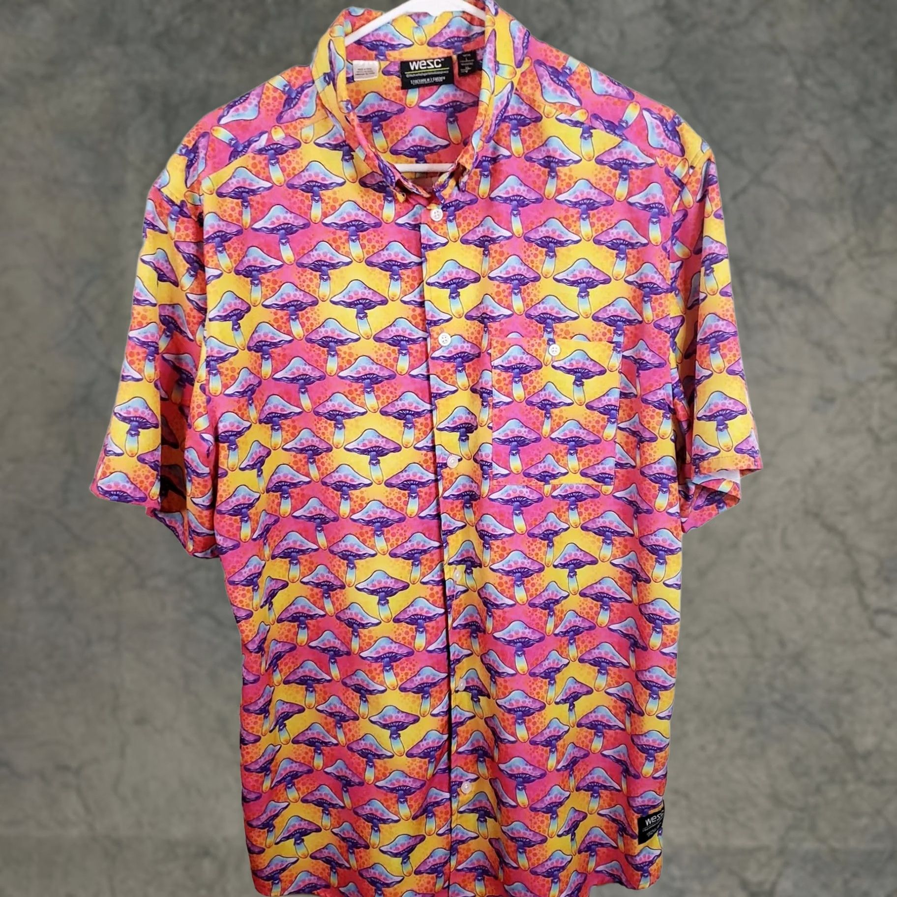 WeSC WeSC Aloha Hawaiian Camp Shirt Mens L Pink Yellow Purple Mushroom Pattern Sweden Size US L / EU 52-54 / 3 - 1 Thumbnail