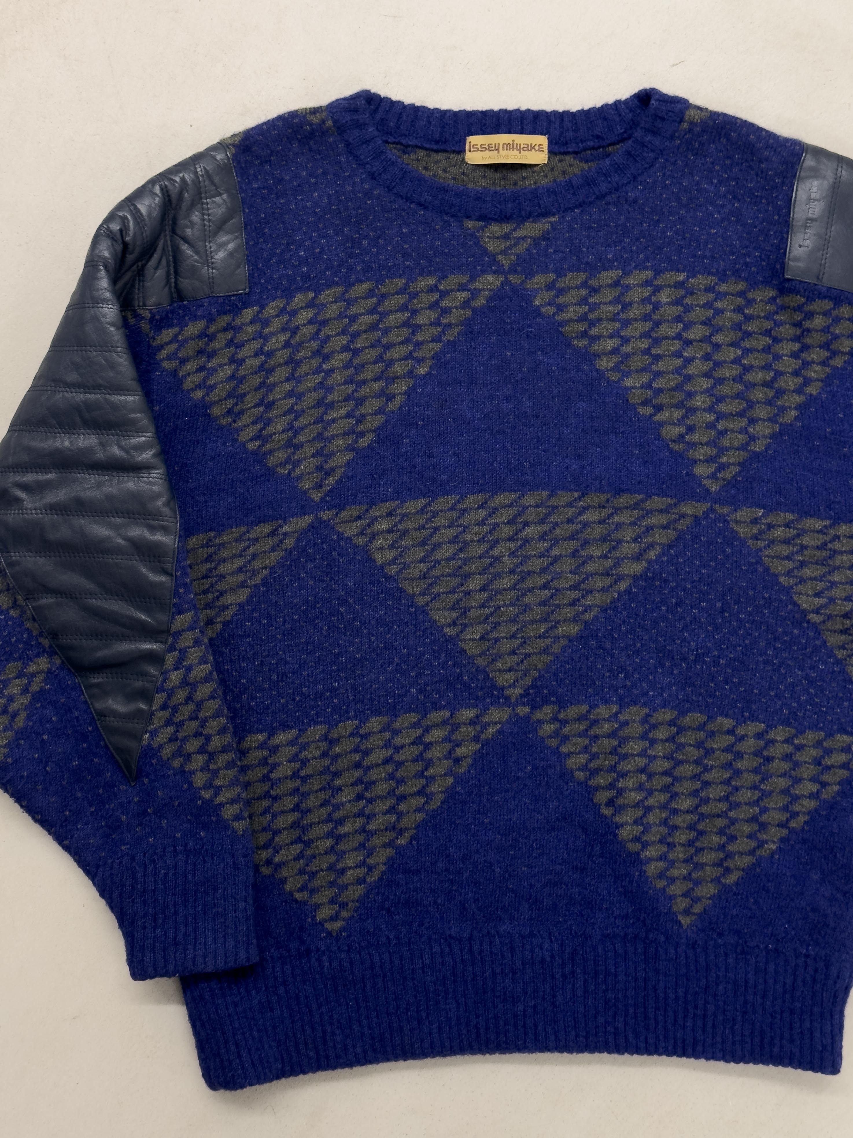 Issey Miyake Issey Miyake 1970s Archive Leather Patch Wool Sweater Size US M / EU 48-50 / 2 - 5 Thumbnail