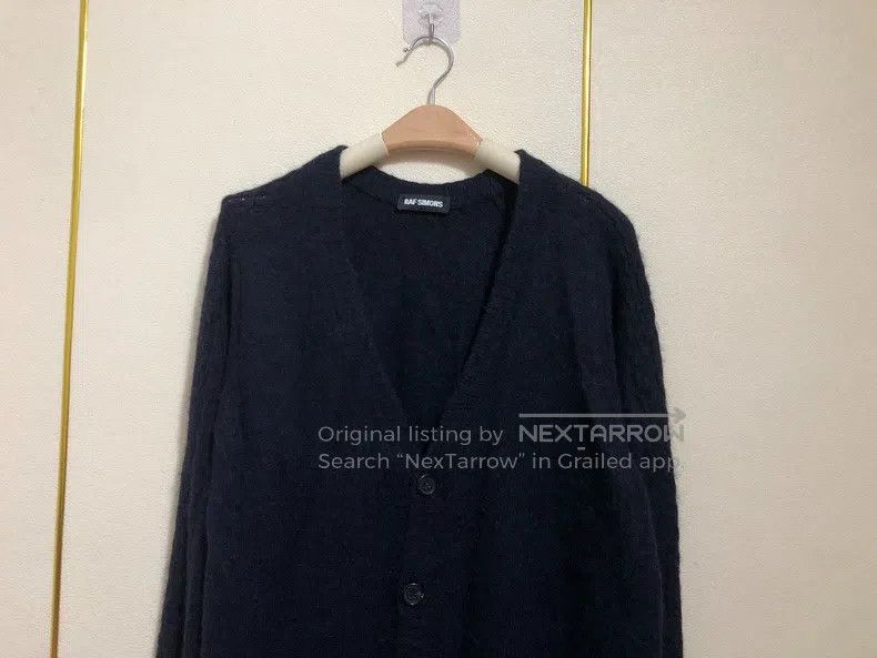 Raf Simons Raf Simons Dark blue simple V-neck thick camel fleece card Size US S / EU 44-46 / 1 - 2 Thumbnail
