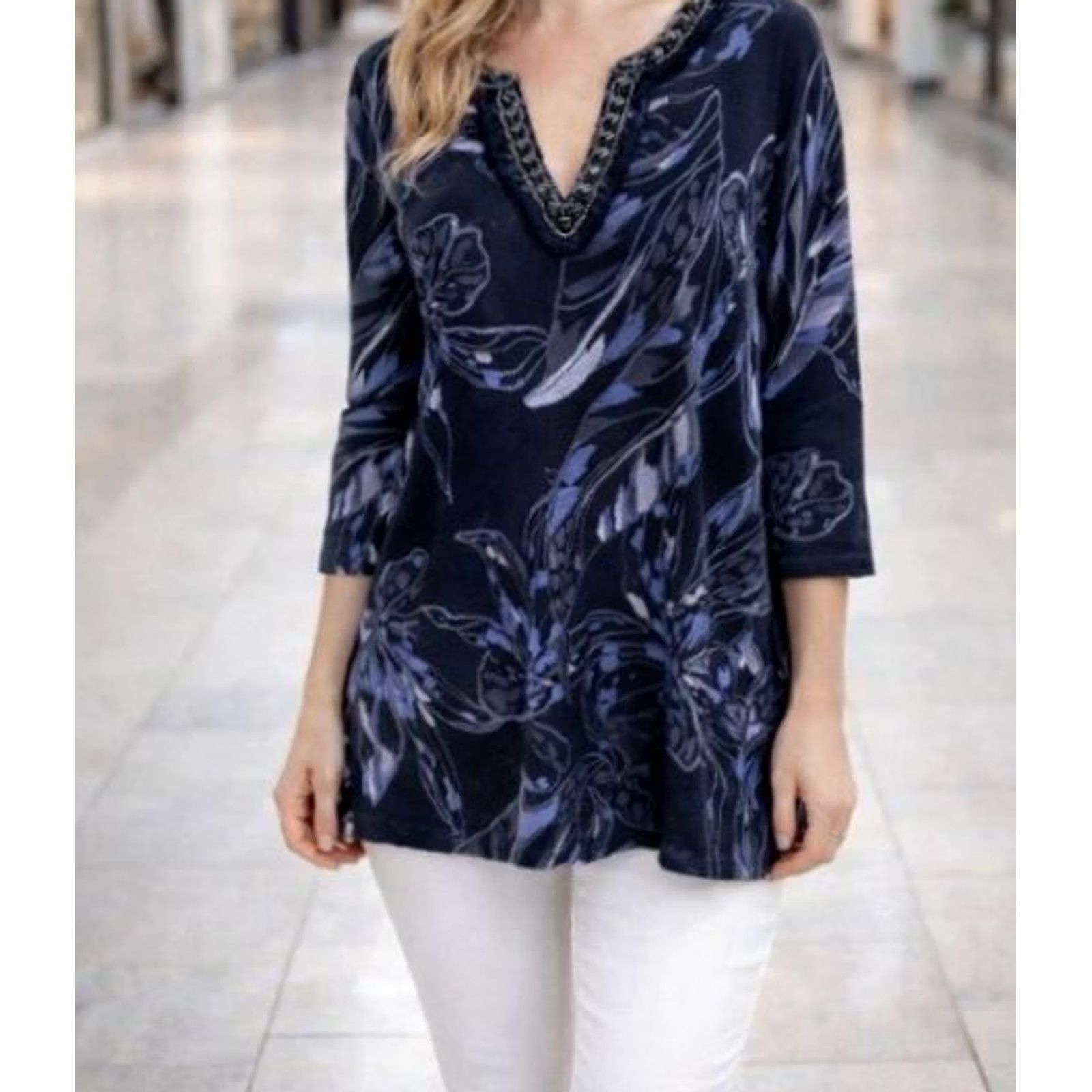 Vintage Chicos Blouse Shirt Women's Linen Floral Beaded Tunic Top Navy 3/4 Sleeve L Blue Size US L Size L / US 10 / IT 46 - 6 Thumbnail
