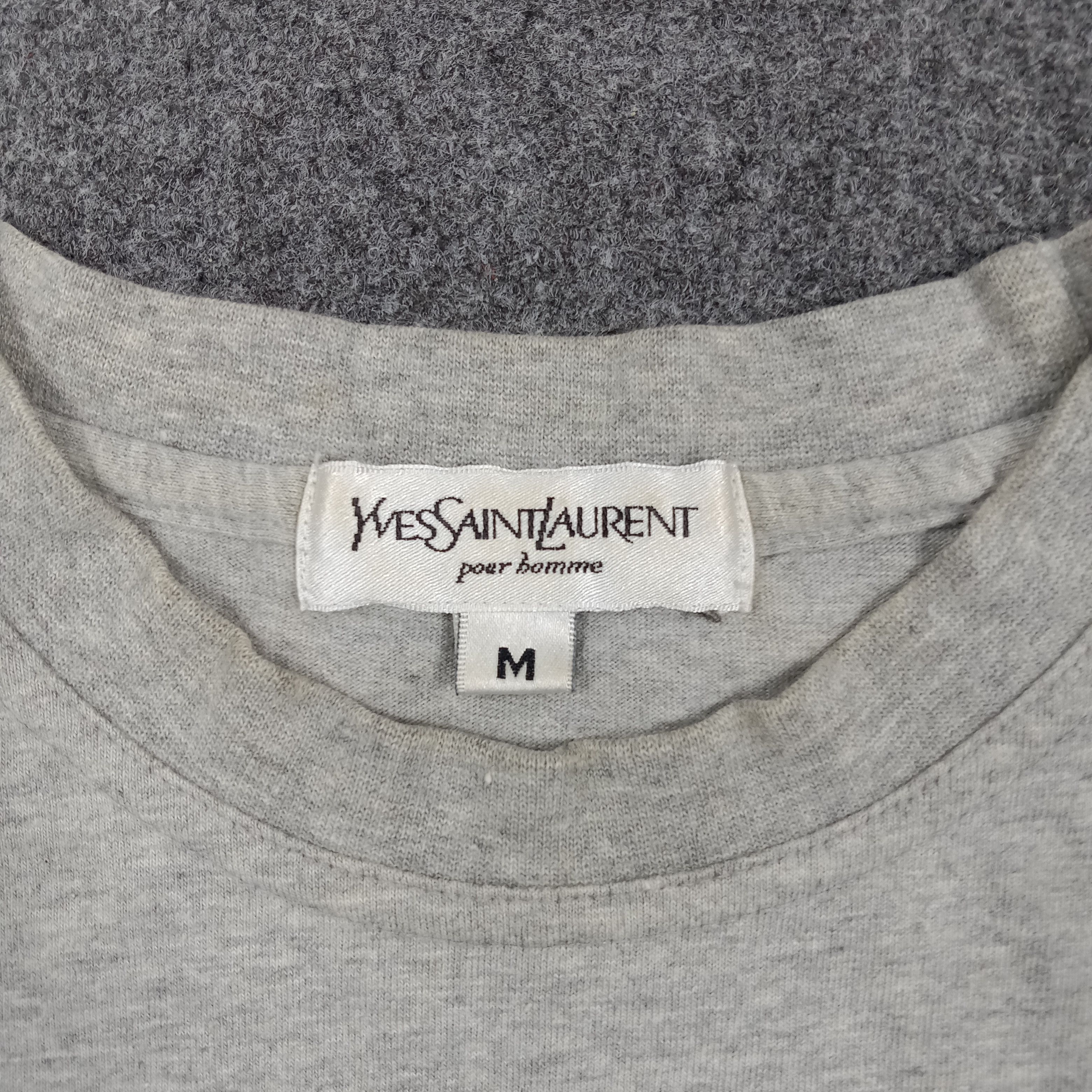 Yves Saint Laurent Yves Saint Laurent YSL Designer Center Logo Tshirt C294N72 Size US L / EU 52-54 / 3 - 3 Thumbnail