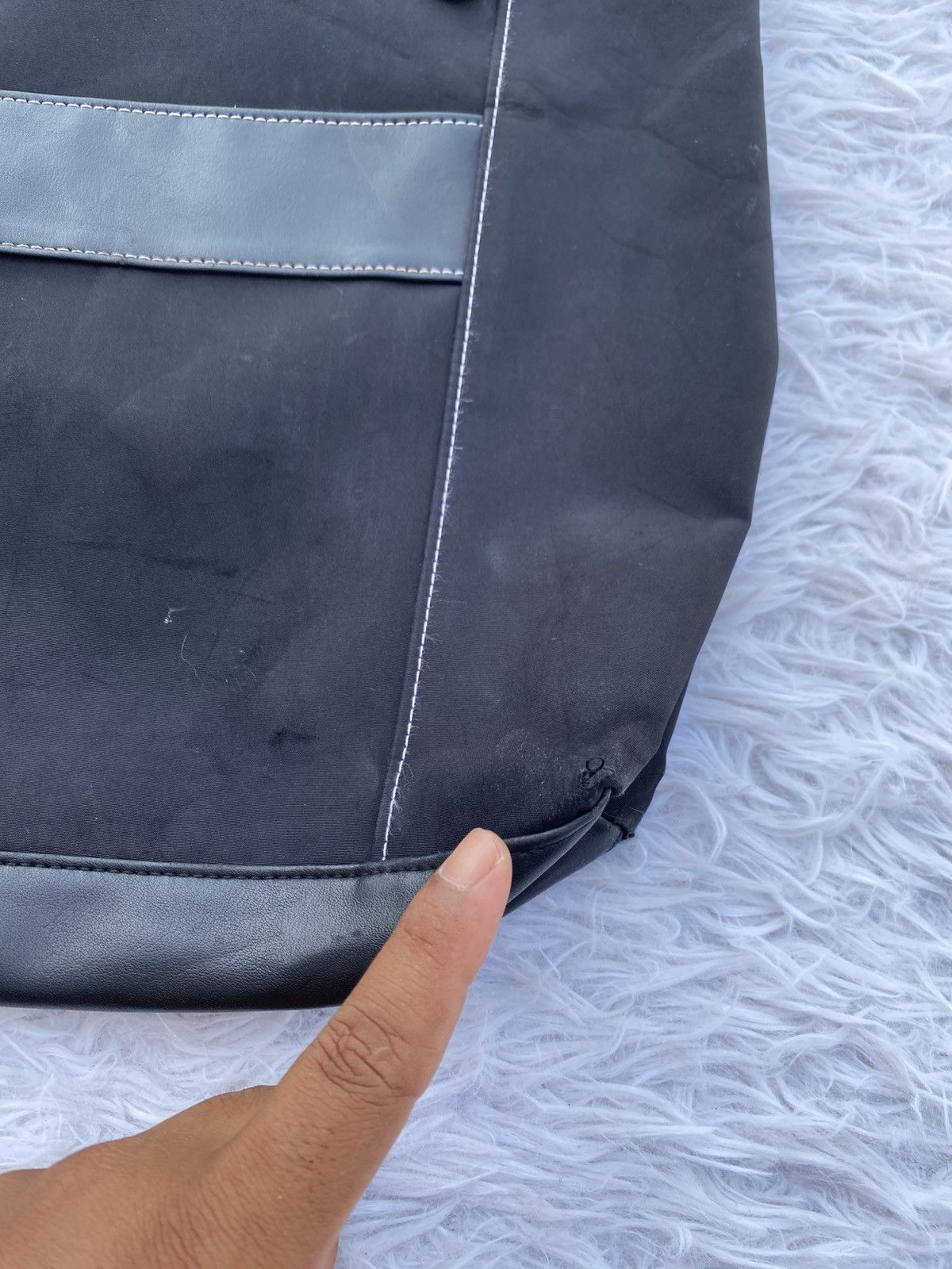 Givenchy Rare GIVENCHY For Women Handle Bag Size ONE SIZE - 8 Thumbnail