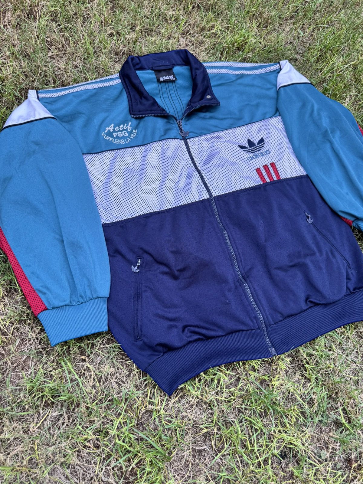 Adidas Adidas Originals vintage 90s blue and white track jacket Size US L / EU 52-54 / 3 - 3 Thumbnail