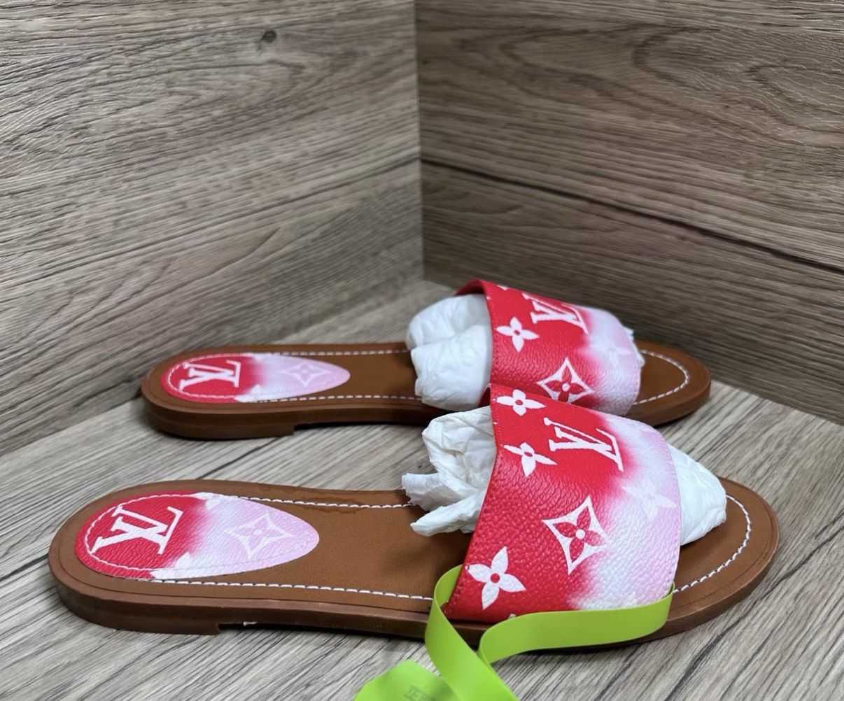 Louis Vuitton Louis Vuitton Lock It Red & Pink Monogram Slippers J41 Size US 6.5 / IT 36.5 - 3 Thumbnail