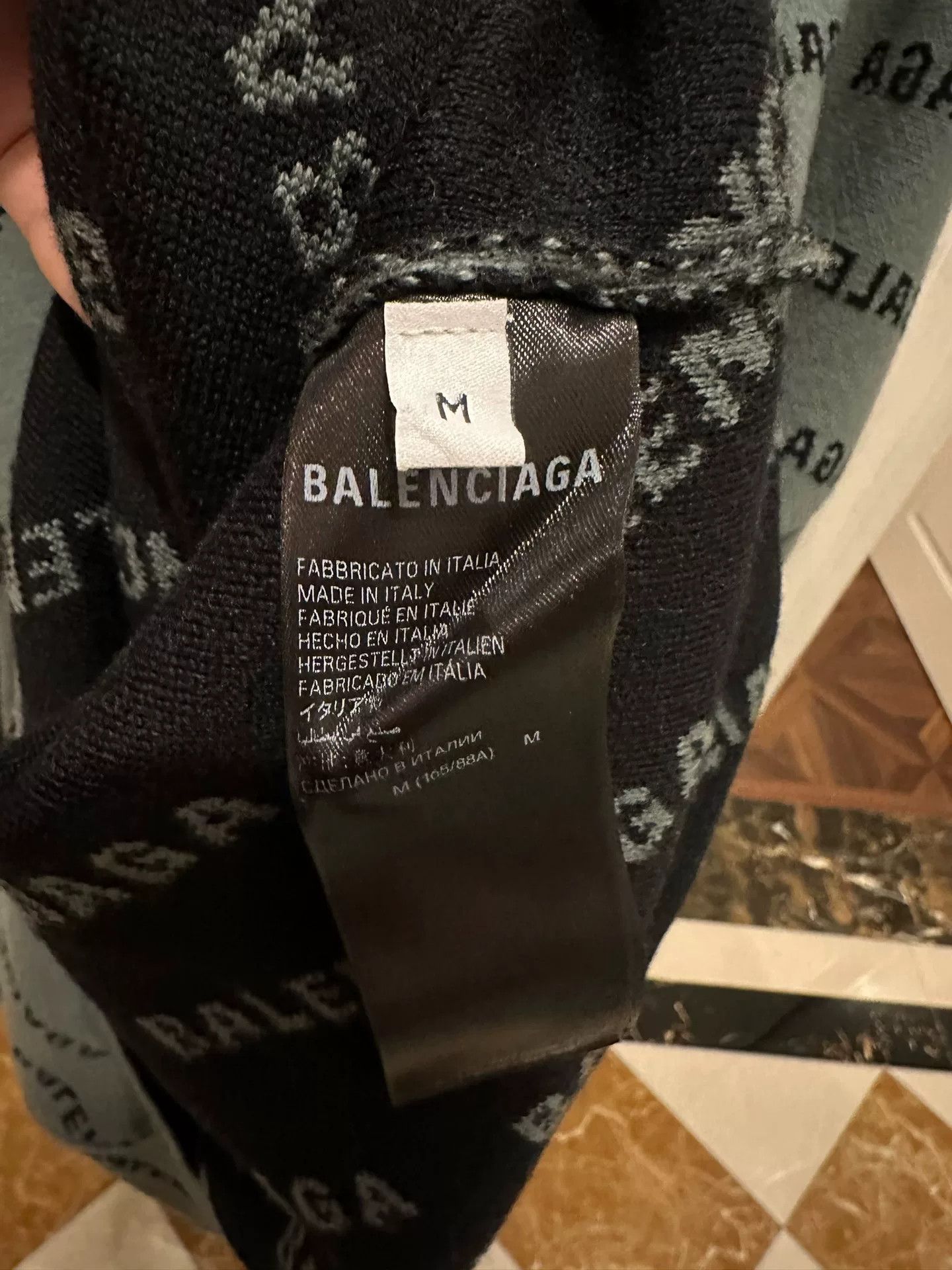 Balenciaga balenciaga knitted logo sweatshirt in green Size US M / EU 48-50 / 2 - 3 Thumbnail
