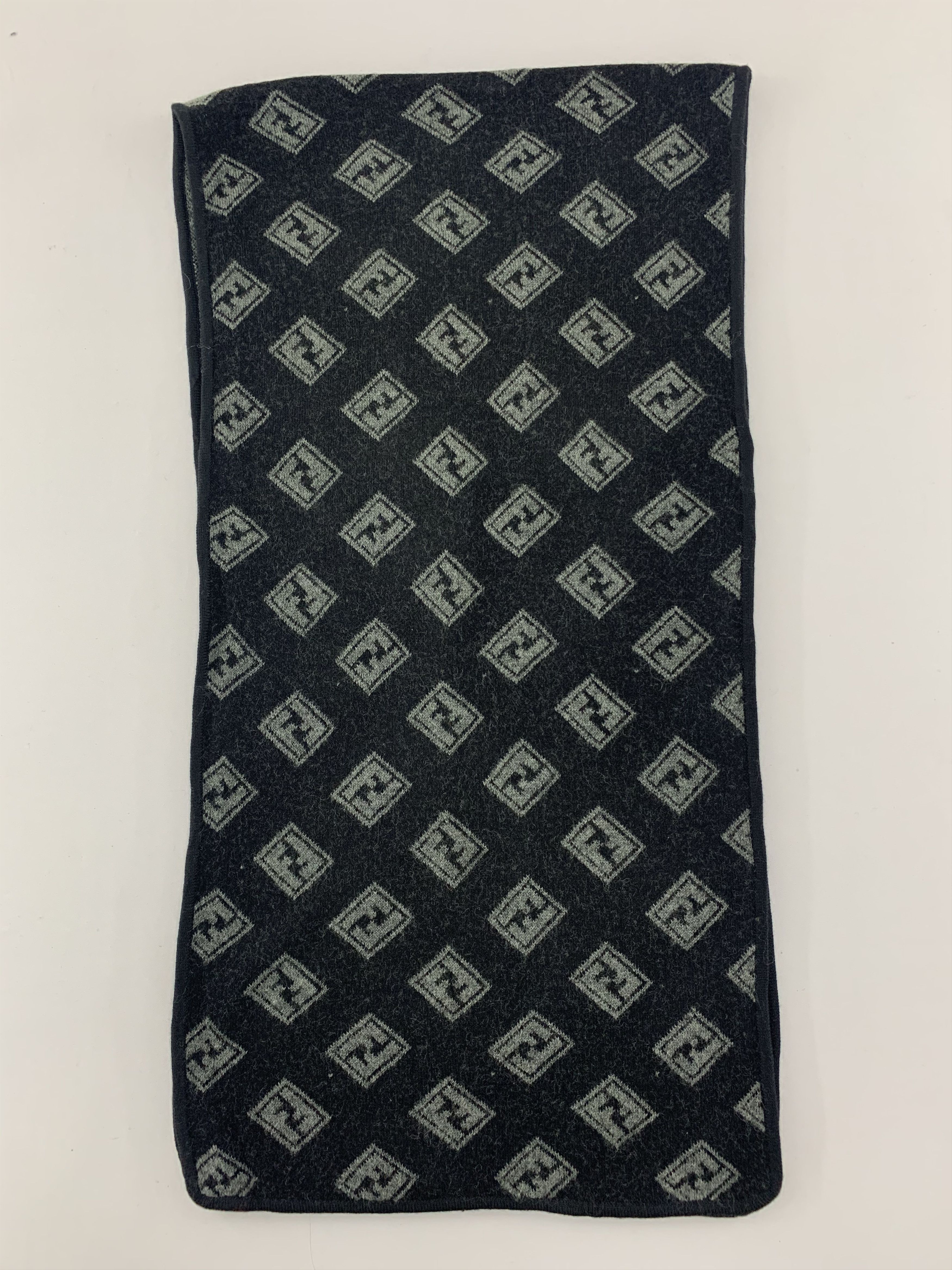 Fendi Fendi Scarf Wool Muffler Neck Wrap BL5086 Size ONE SIZE - 1 Thumbnail