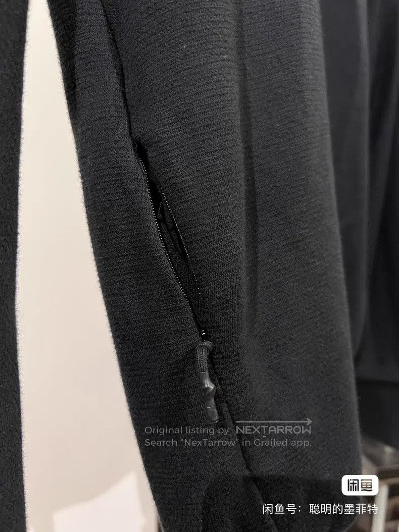 Boris Bidjan Saberi Boris Bidjan Saberi Cotton Crescent Long Sleeve Sweater Size US XS / EU 42 / 0 - 8 Thumbnail