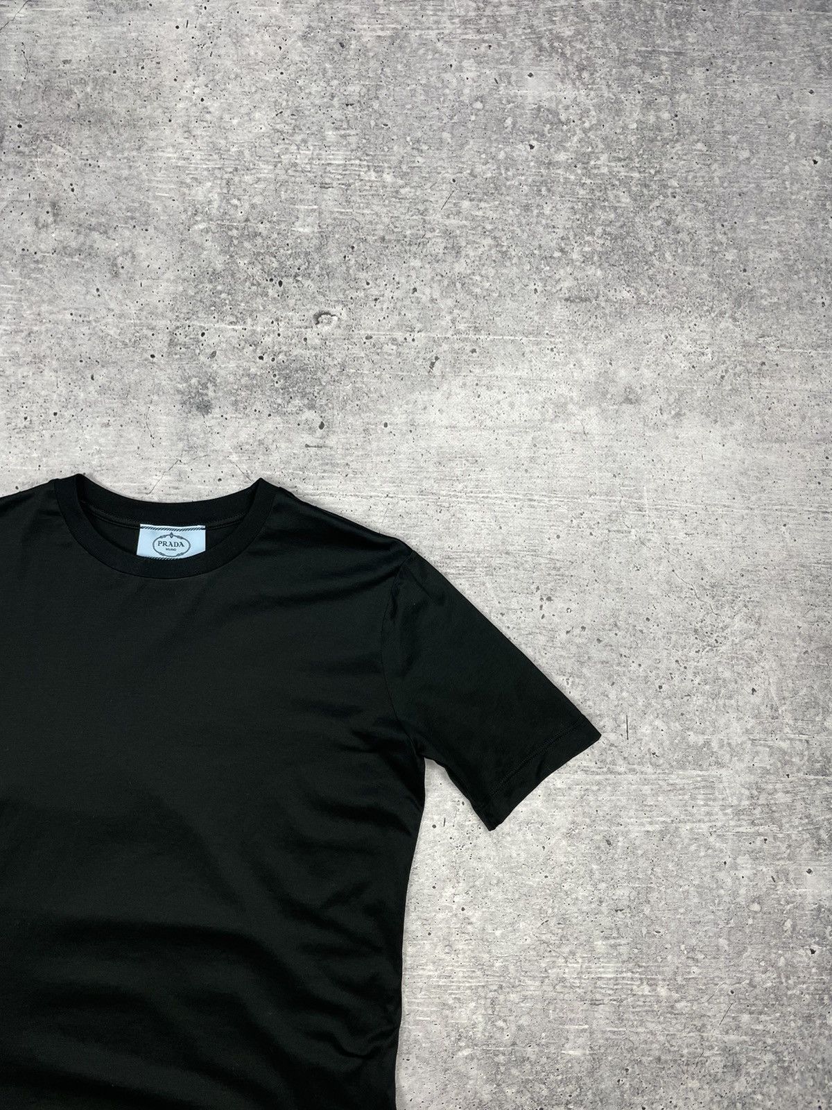 Prada Vintage Prada Milano Black Classic Luxury Rare T- Shirt Tee Size XS / US 0-2 / IT 36-38 - 5 Thumbnail