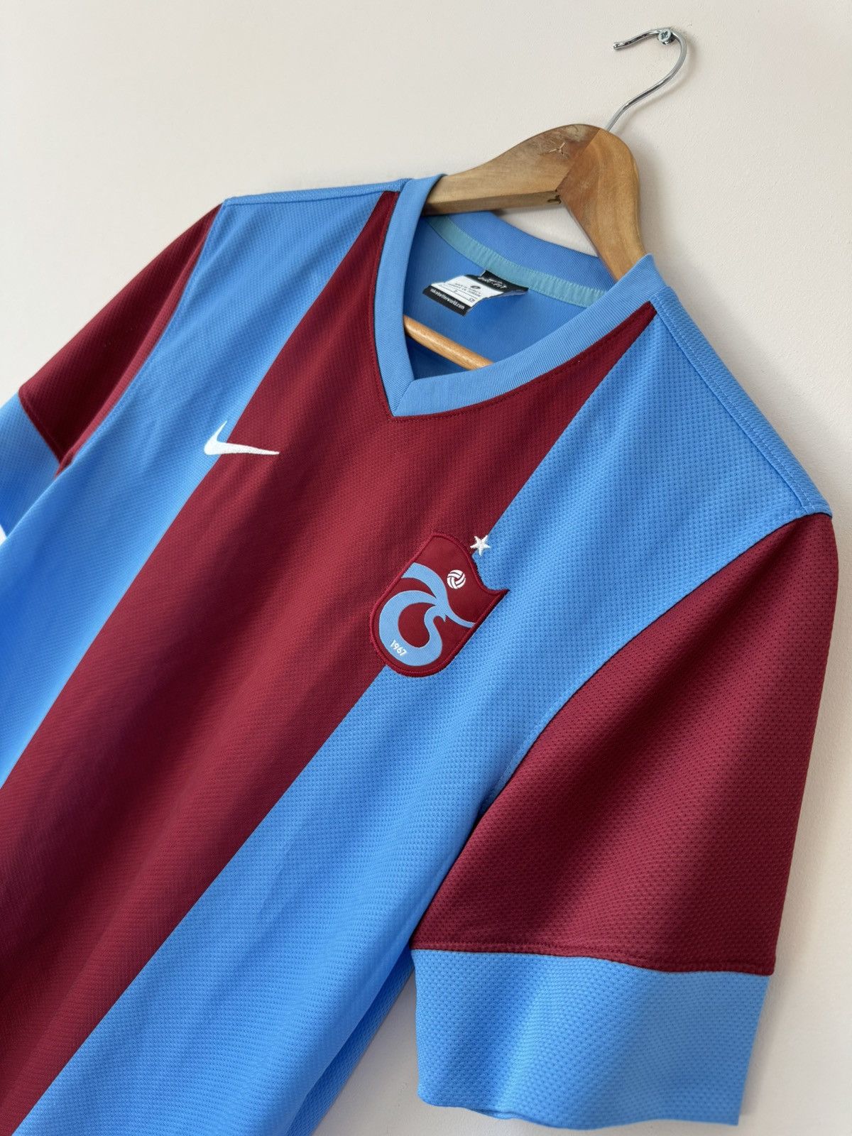Nike Trabzonspor 2013-2014 Home Soccer Jersey Nike Football Shirt Size US S / EU 44-46 / 1 - 6 Thumbnail